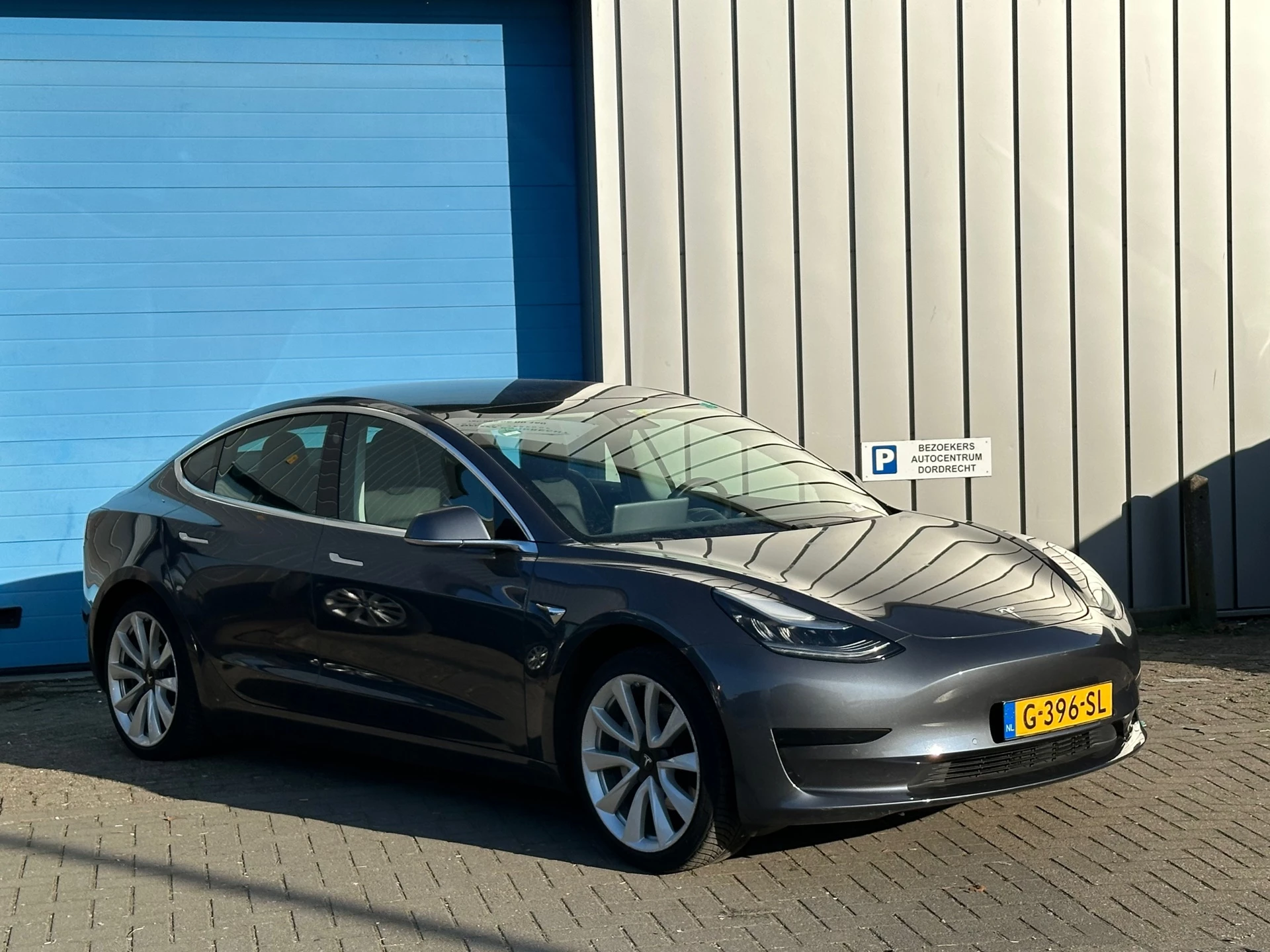 Hoofdafbeelding Tesla Model 3