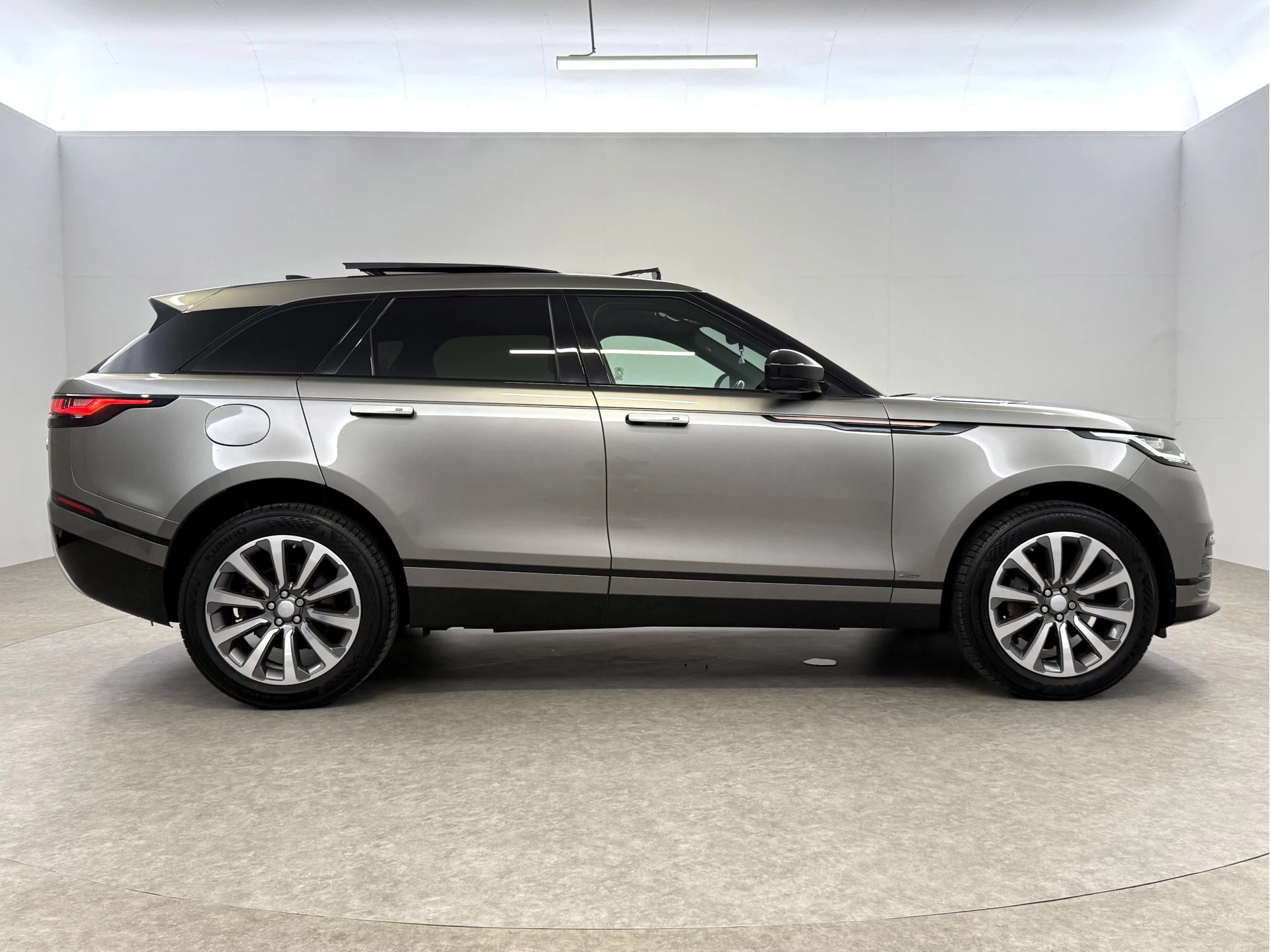 Hoofdafbeelding Land Rover Range Rover Velar