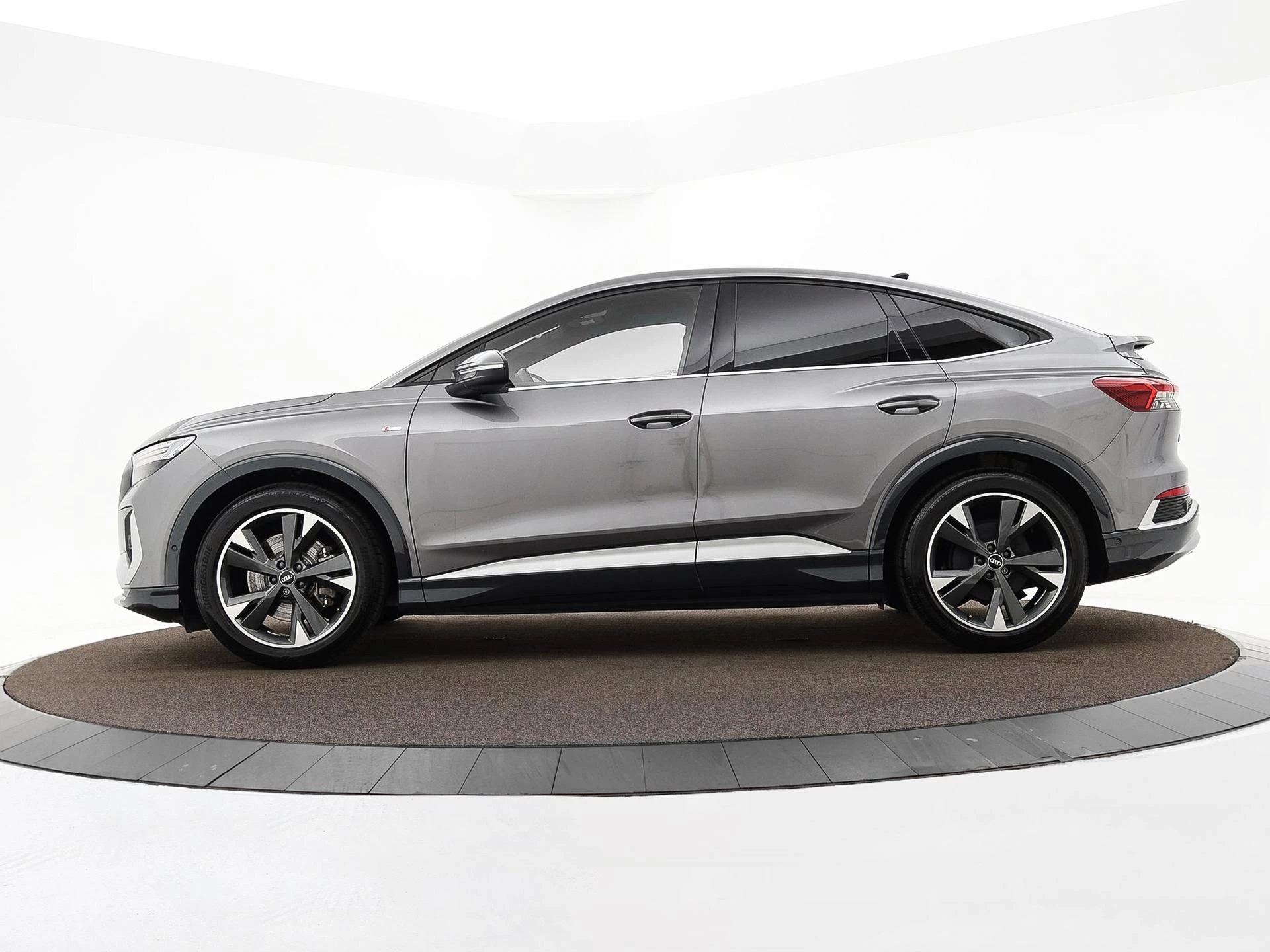 Hoofdafbeelding Audi Q4 Sportback e-tron