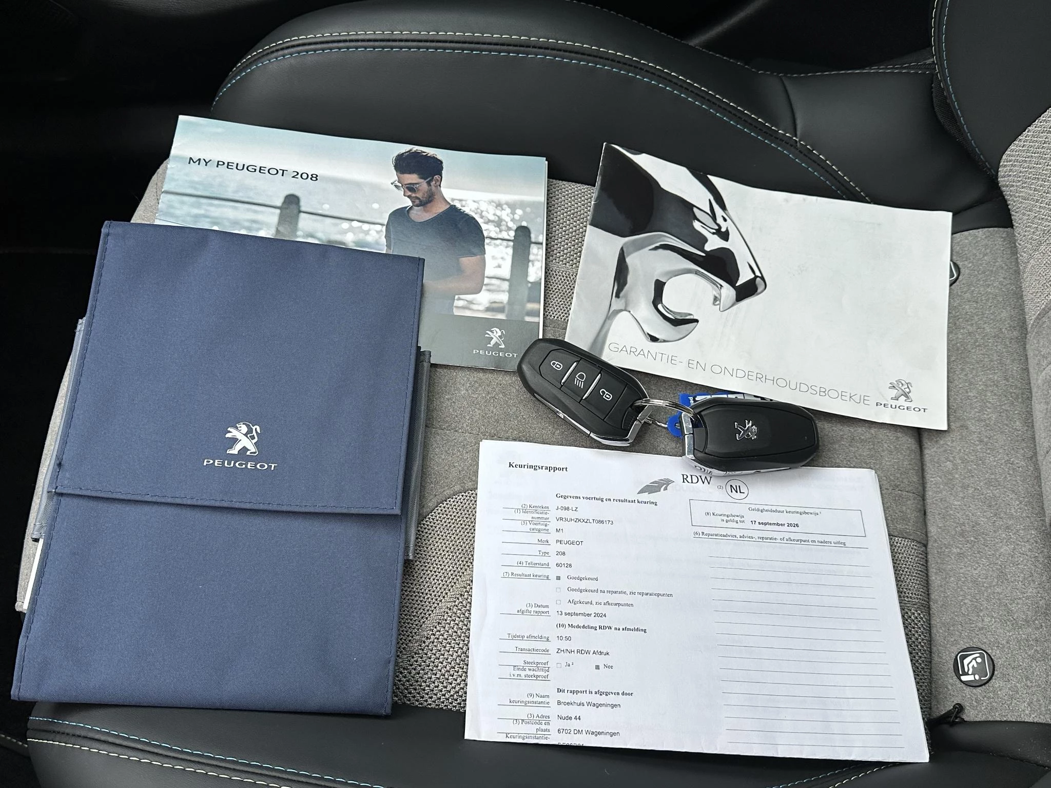 Hoofdafbeelding Peugeot e-208