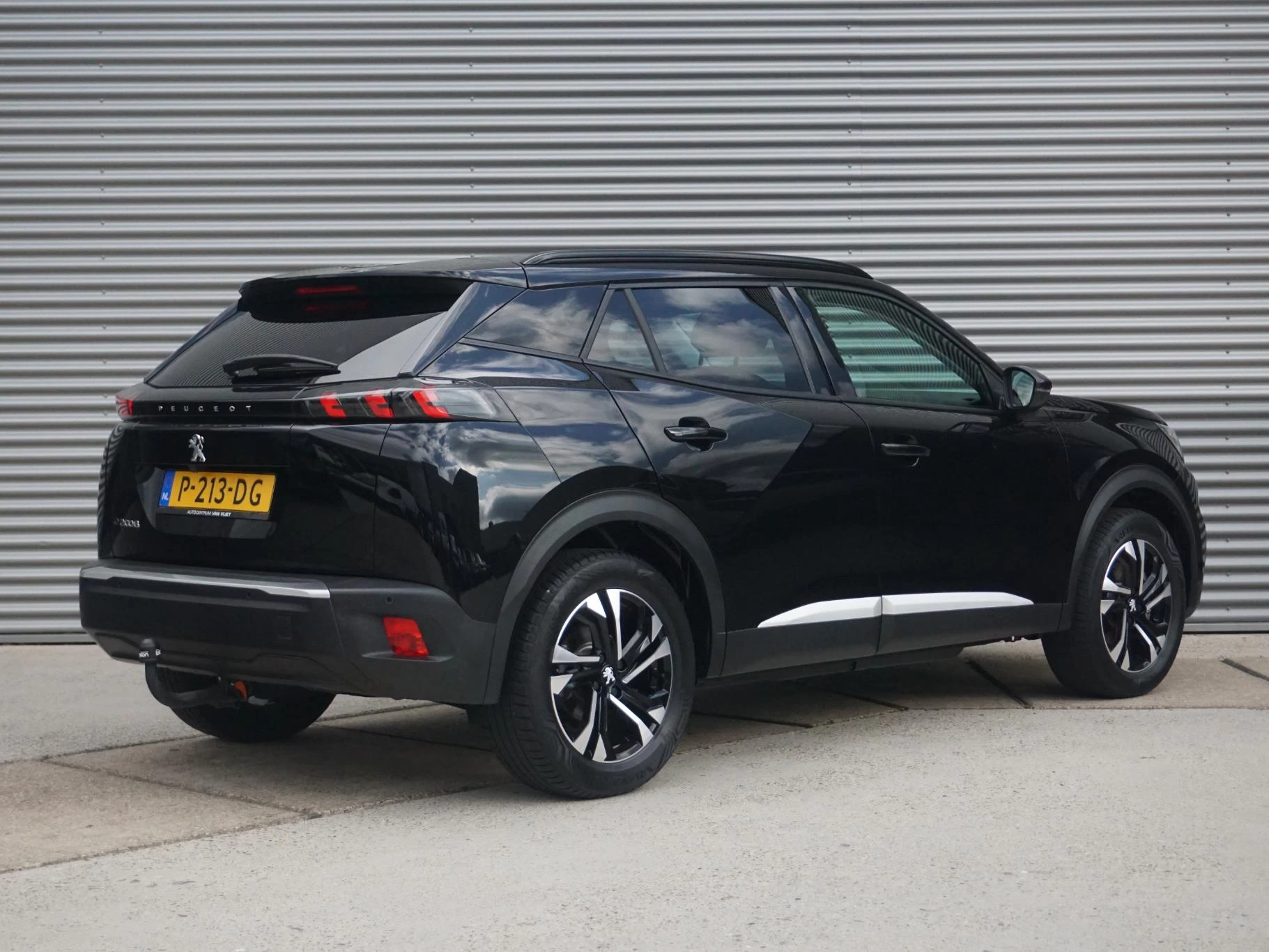 Hoofdafbeelding Peugeot e-2008