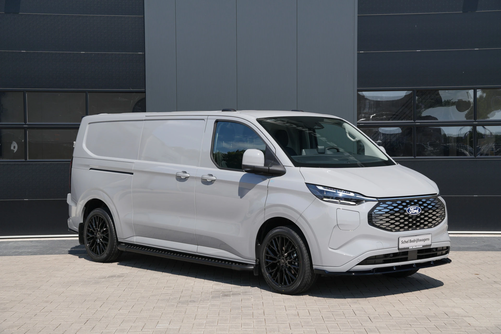 Ford E-Transit Custom