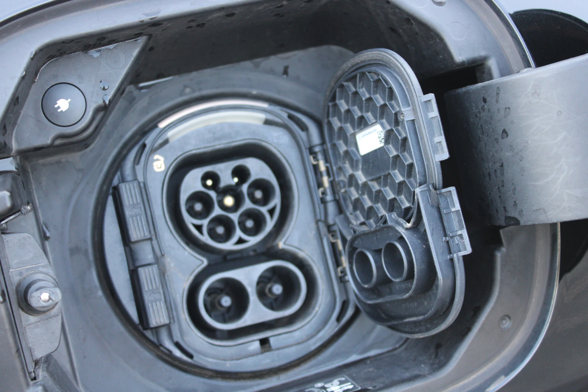 Hoofdafbeelding Mercedes-Benz EQA
