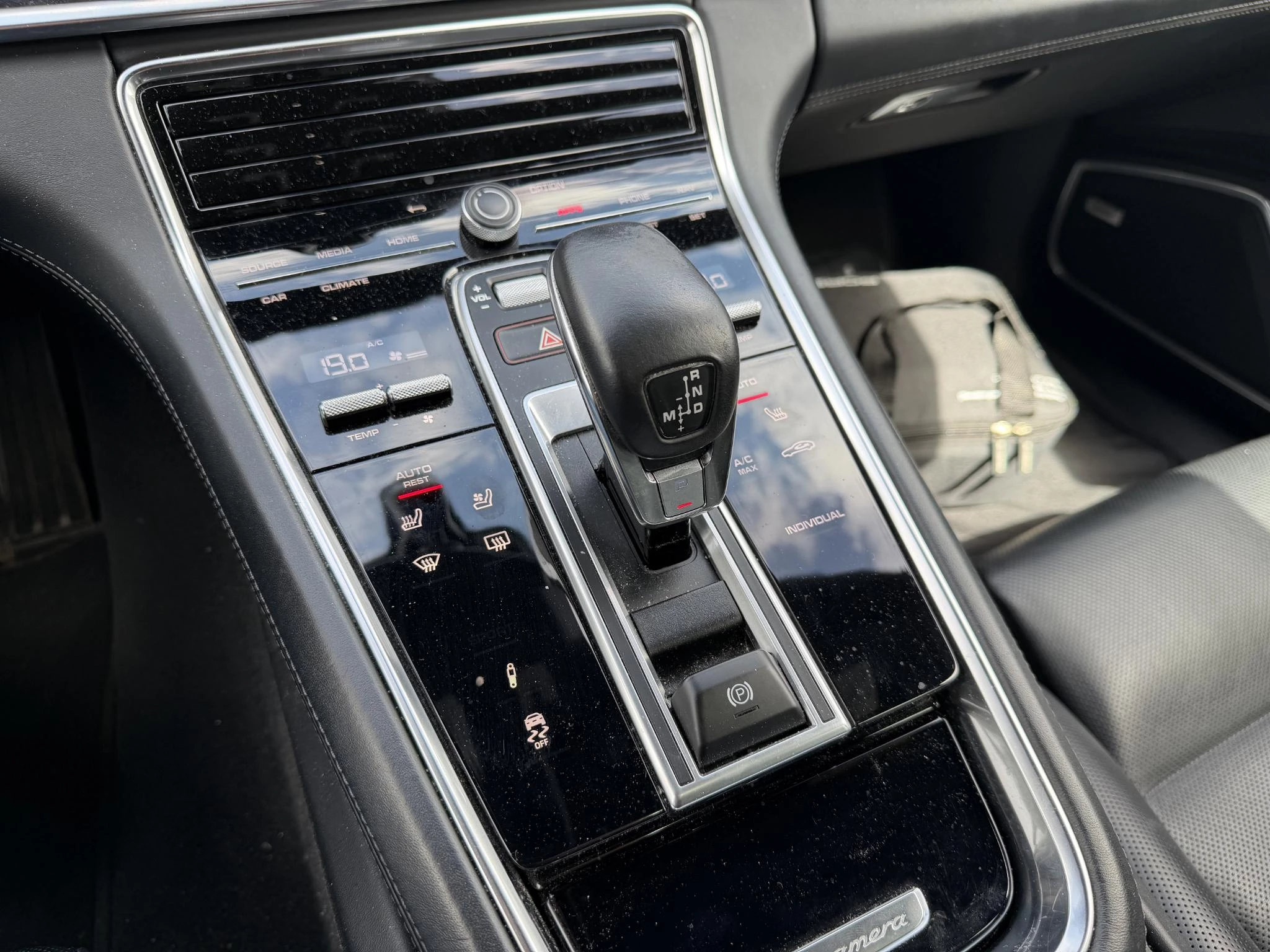 Hoofdafbeelding Porsche Panamera