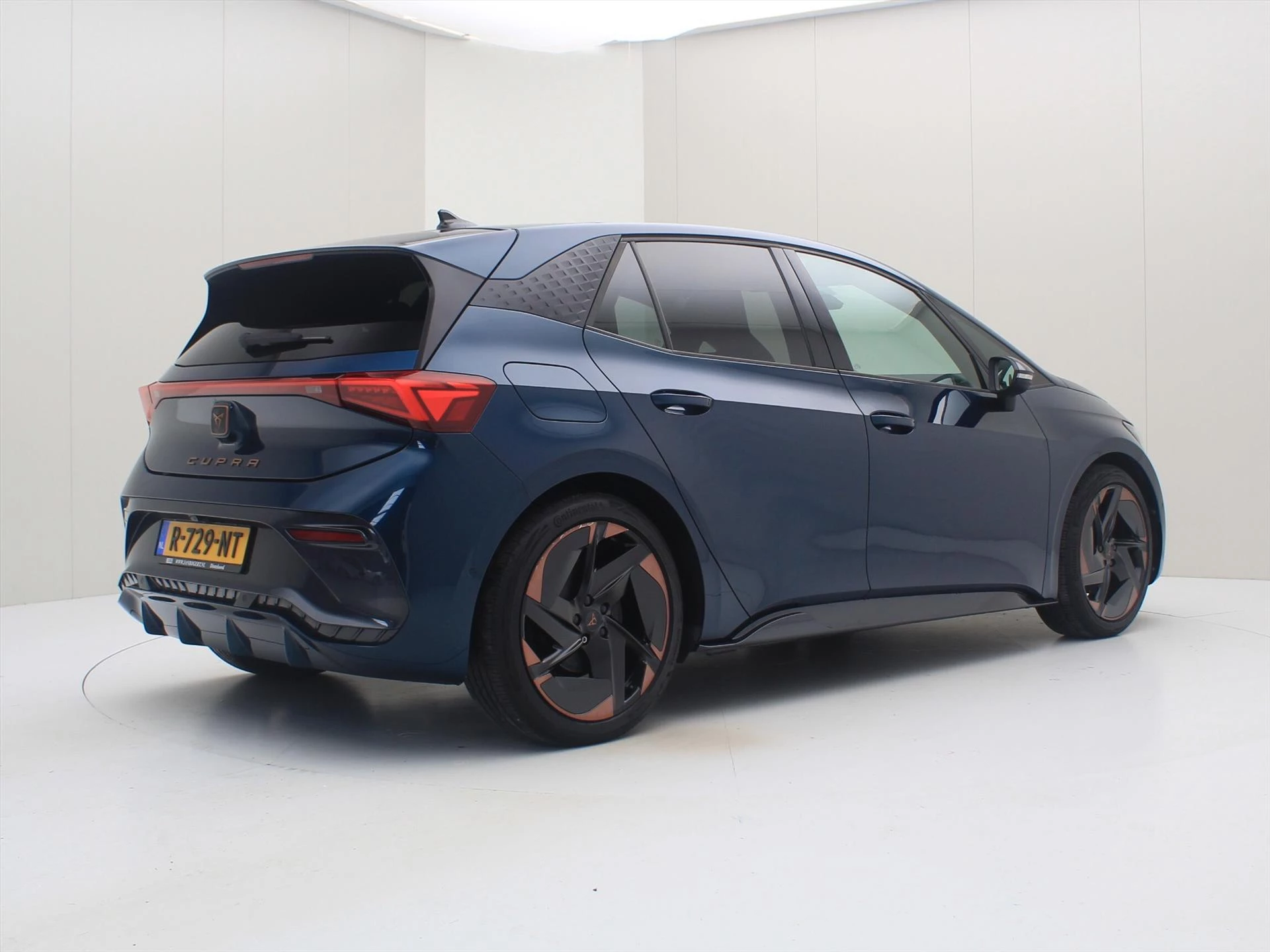 Hoofdafbeelding CUPRA Born
