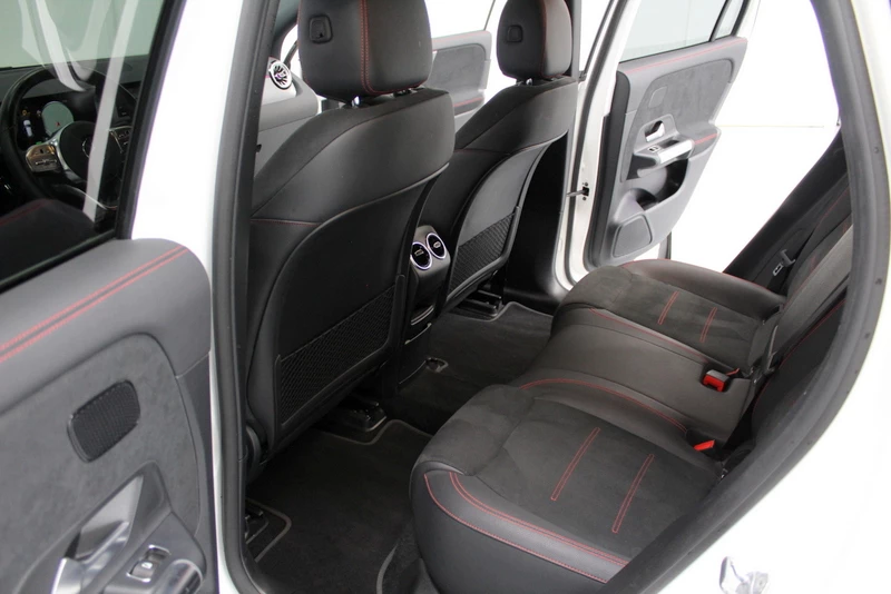 Hoofdafbeelding Mercedes-Benz EQA