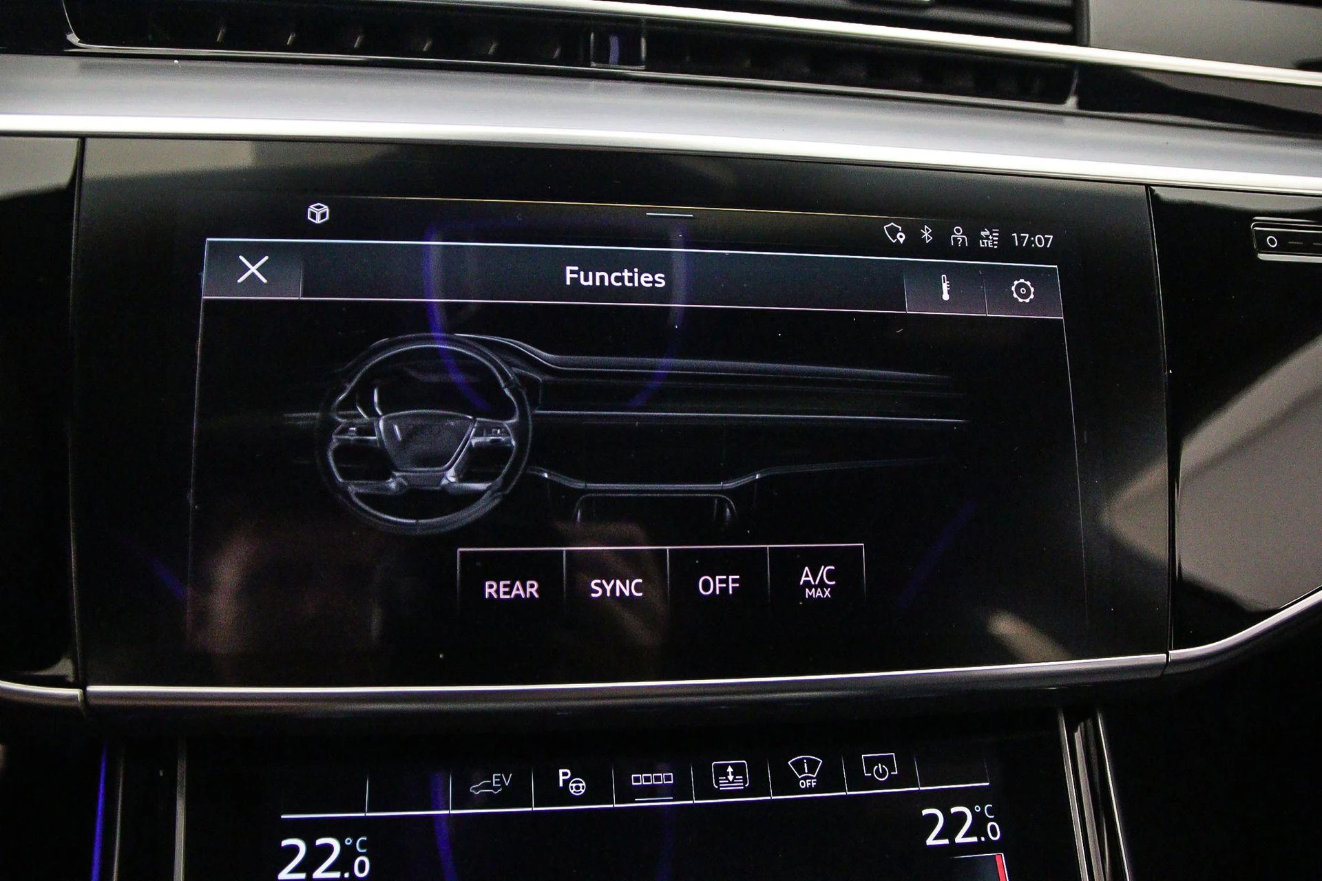 Hoofdafbeelding Audi A8