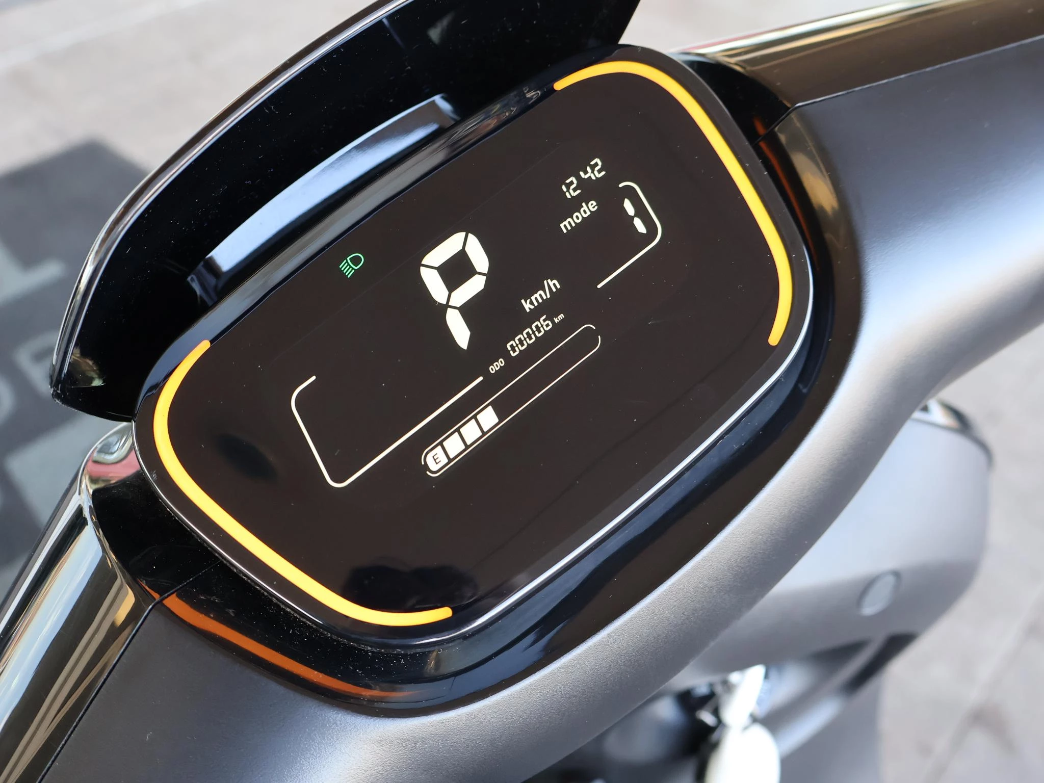 Hoofdafbeelding Segway E300SE