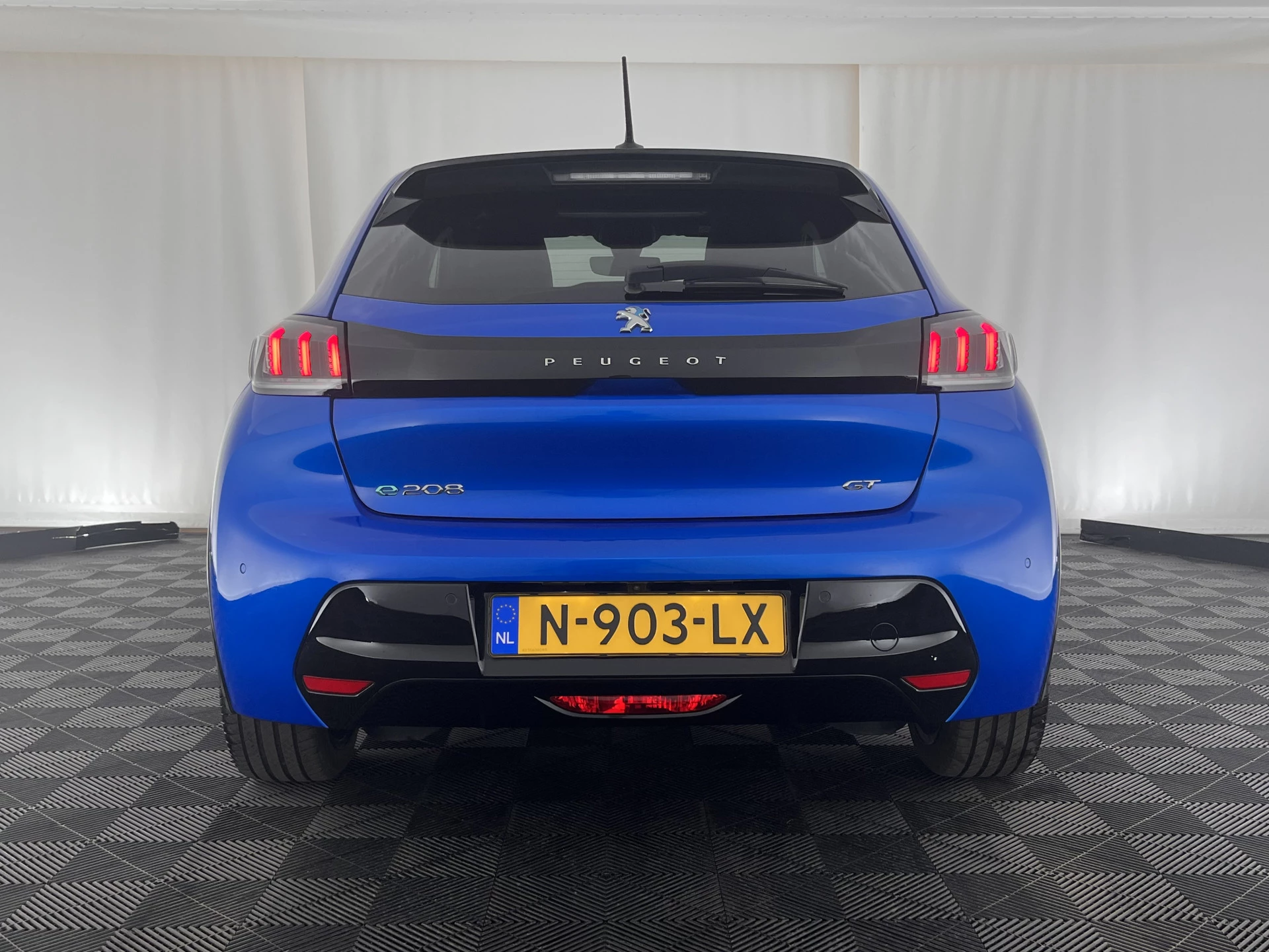 Hoofdafbeelding Peugeot e-208