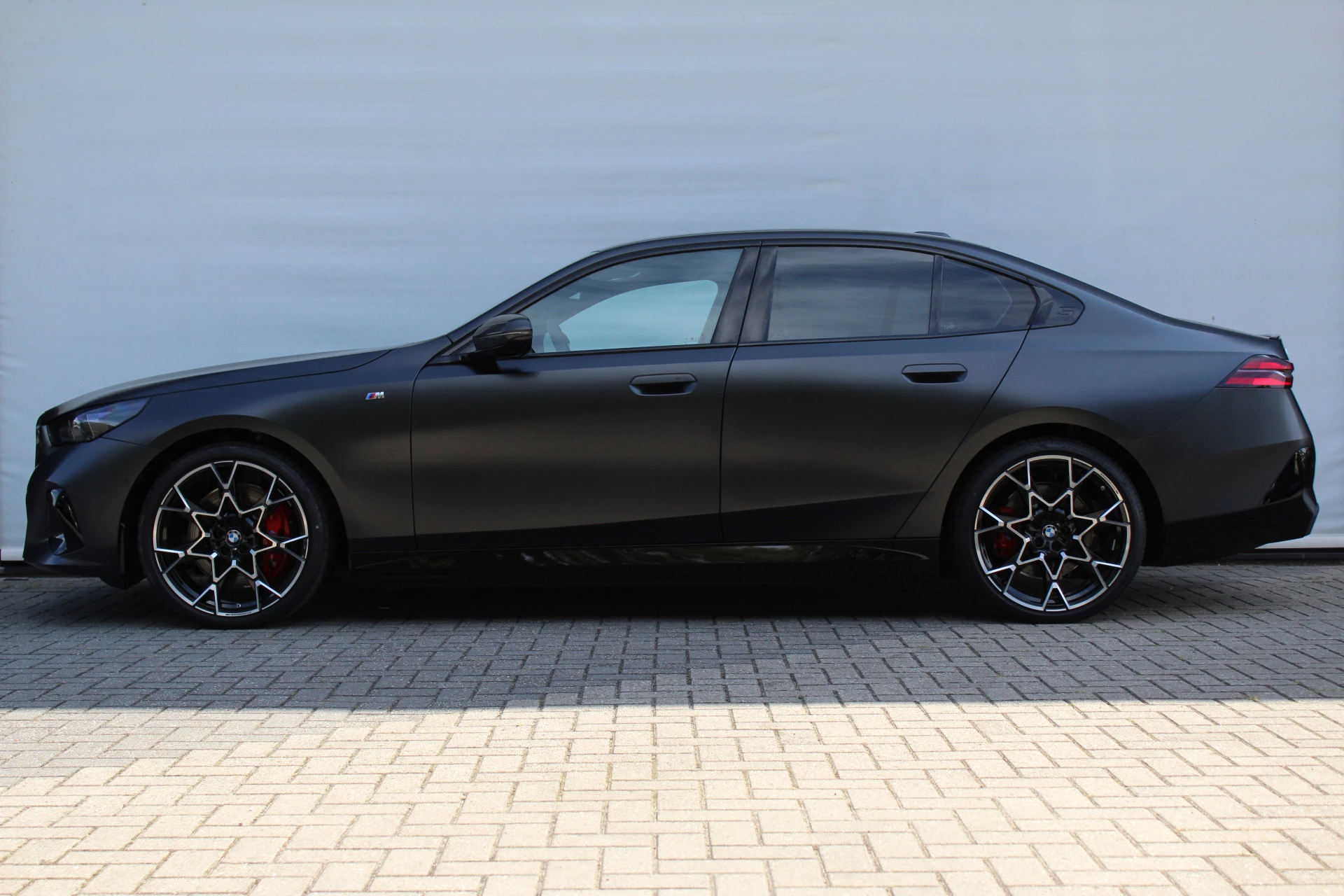 Hoofdafbeelding BMW i5