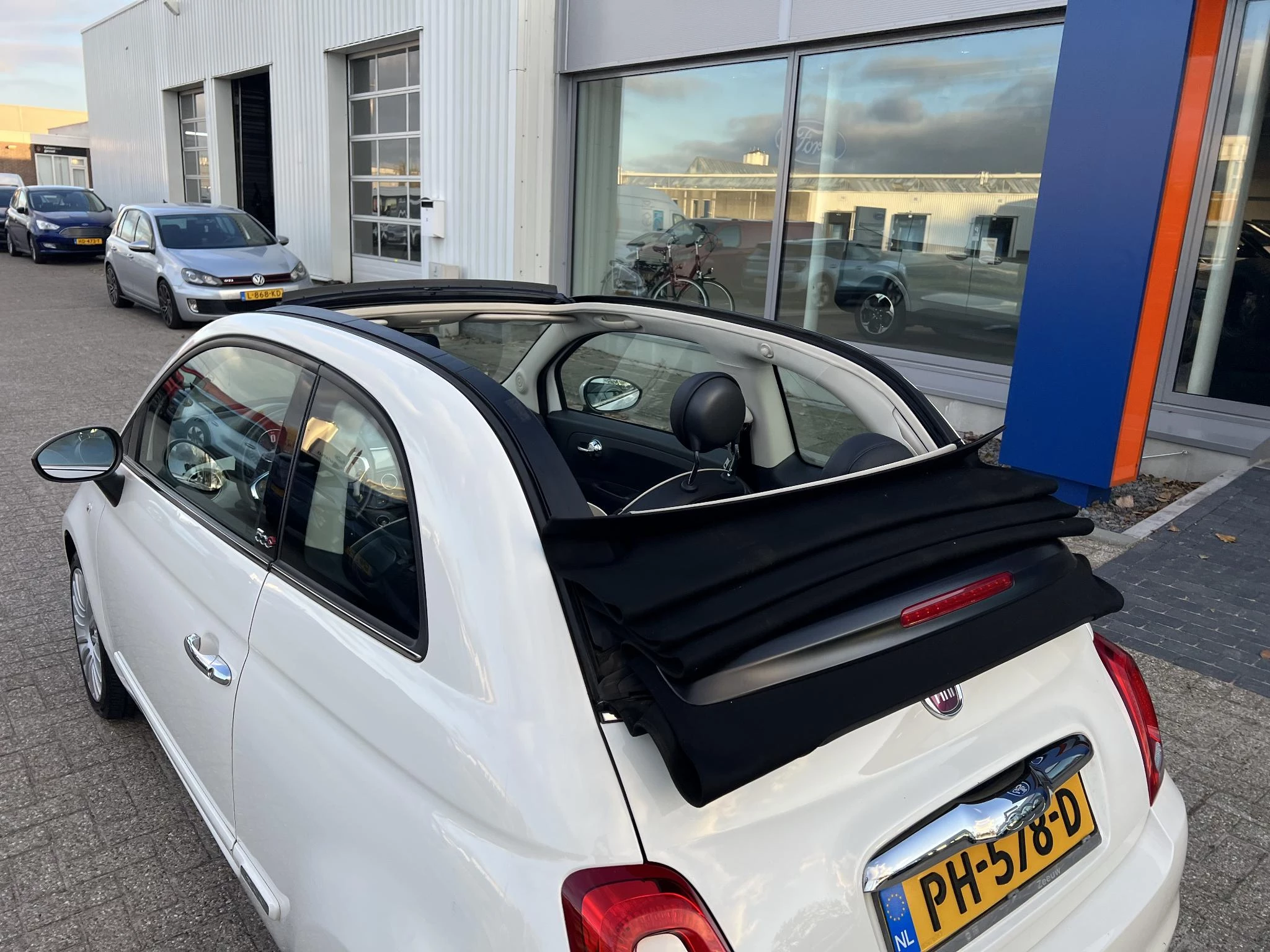 Hoofdafbeelding Fiat 500C