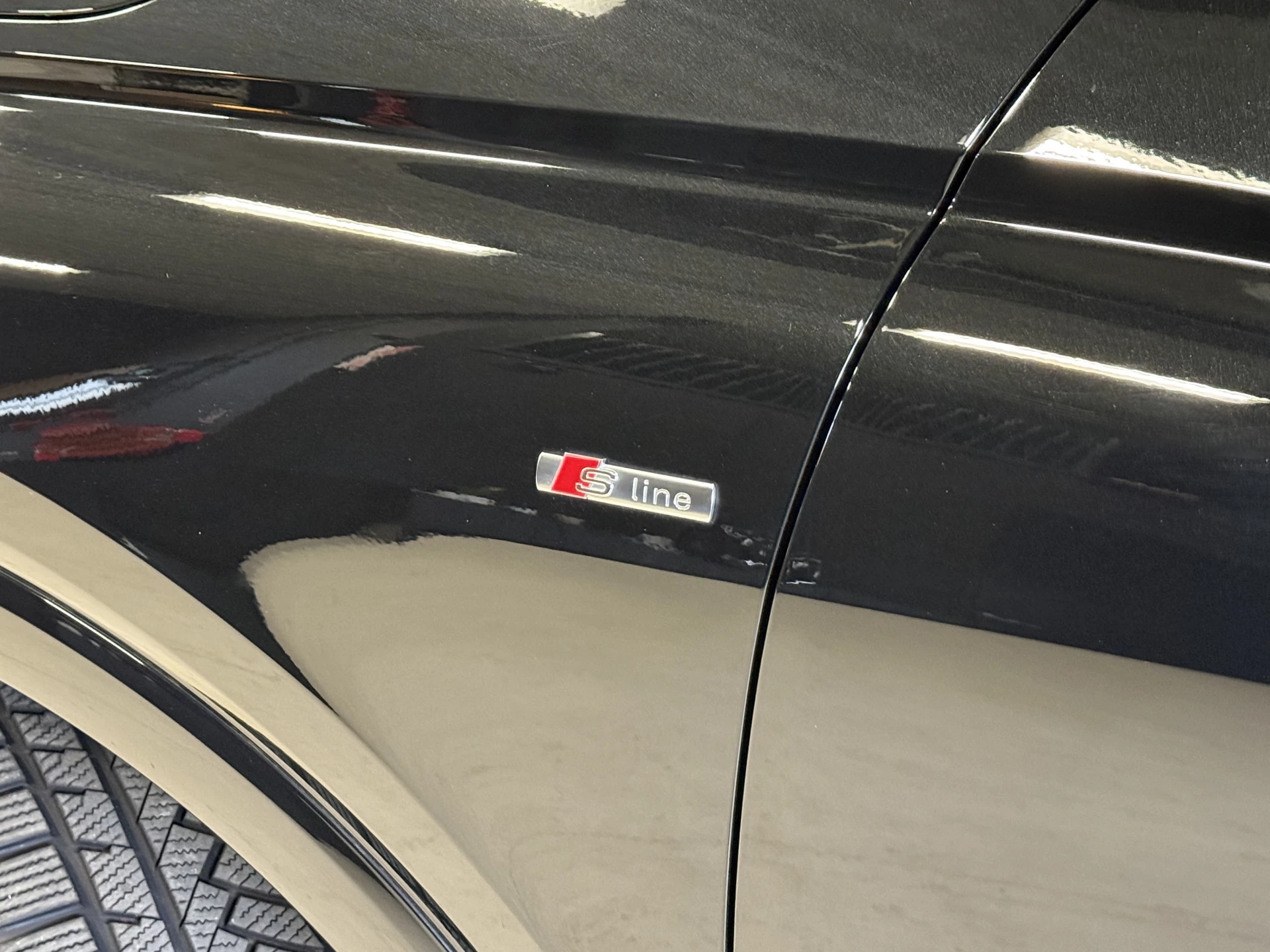 Hoofdafbeelding Audi Q4 e-tron