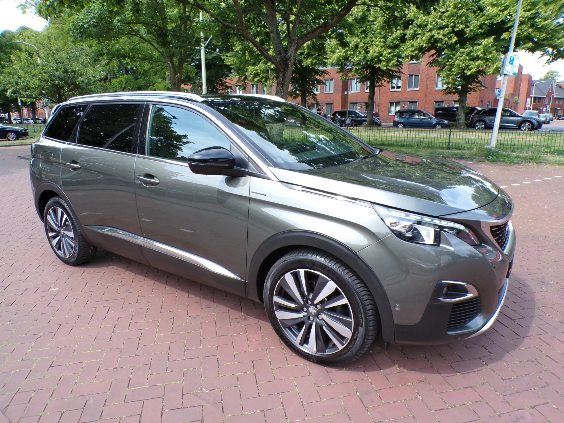 Hoofdafbeelding Peugeot 5008