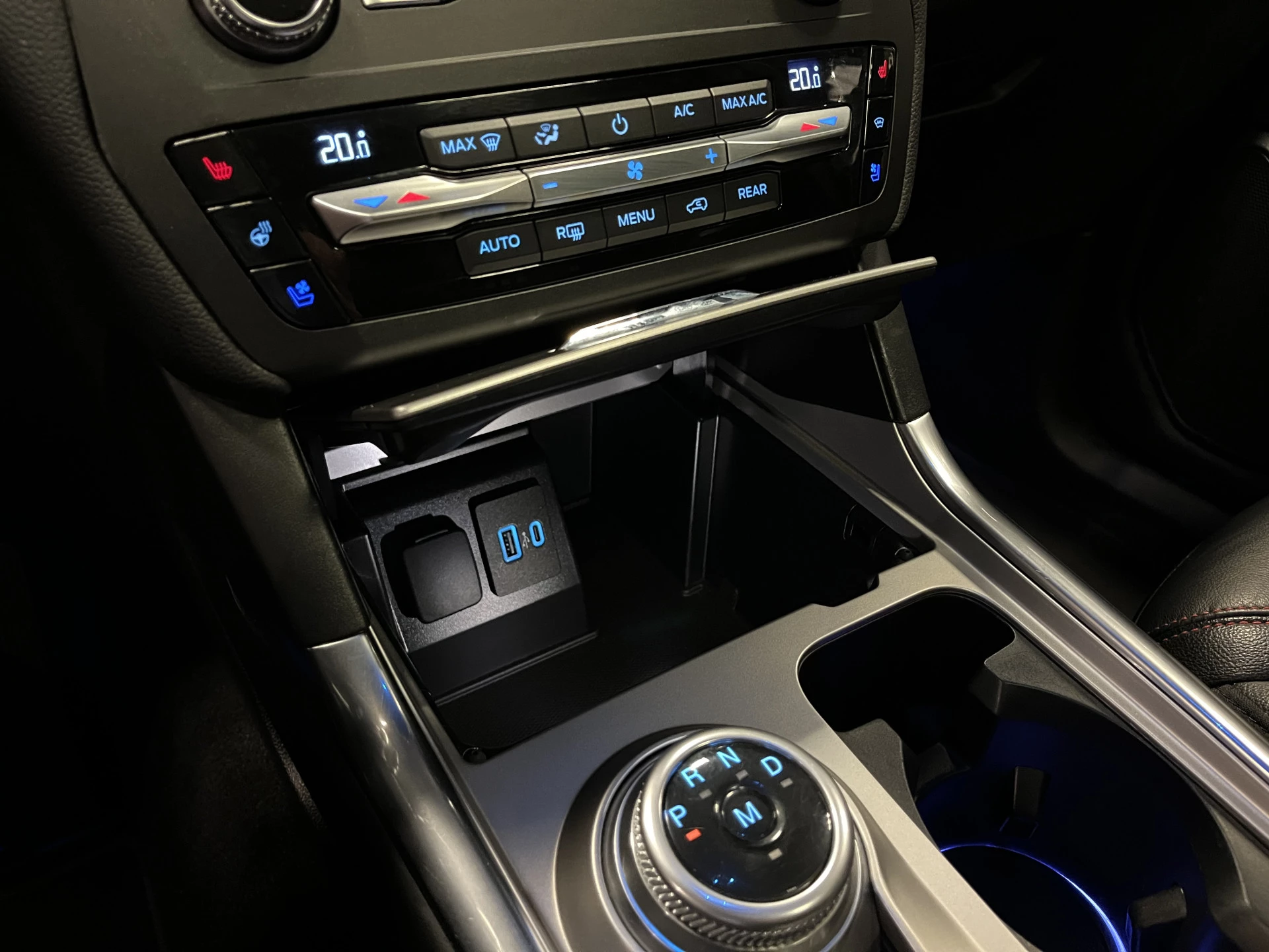 Hoofdafbeelding Ford Explorer