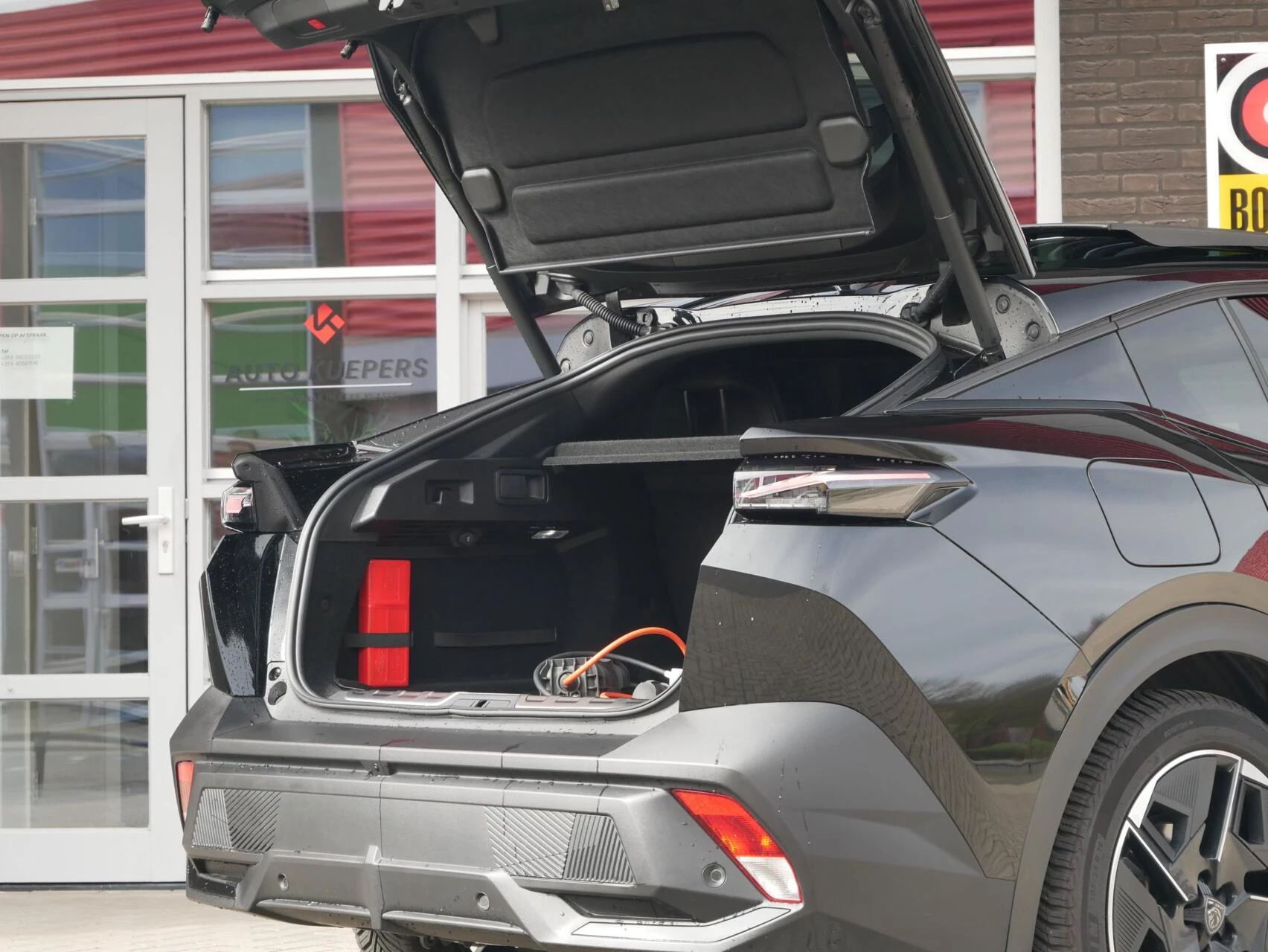 Hoofdafbeelding Peugeot 408