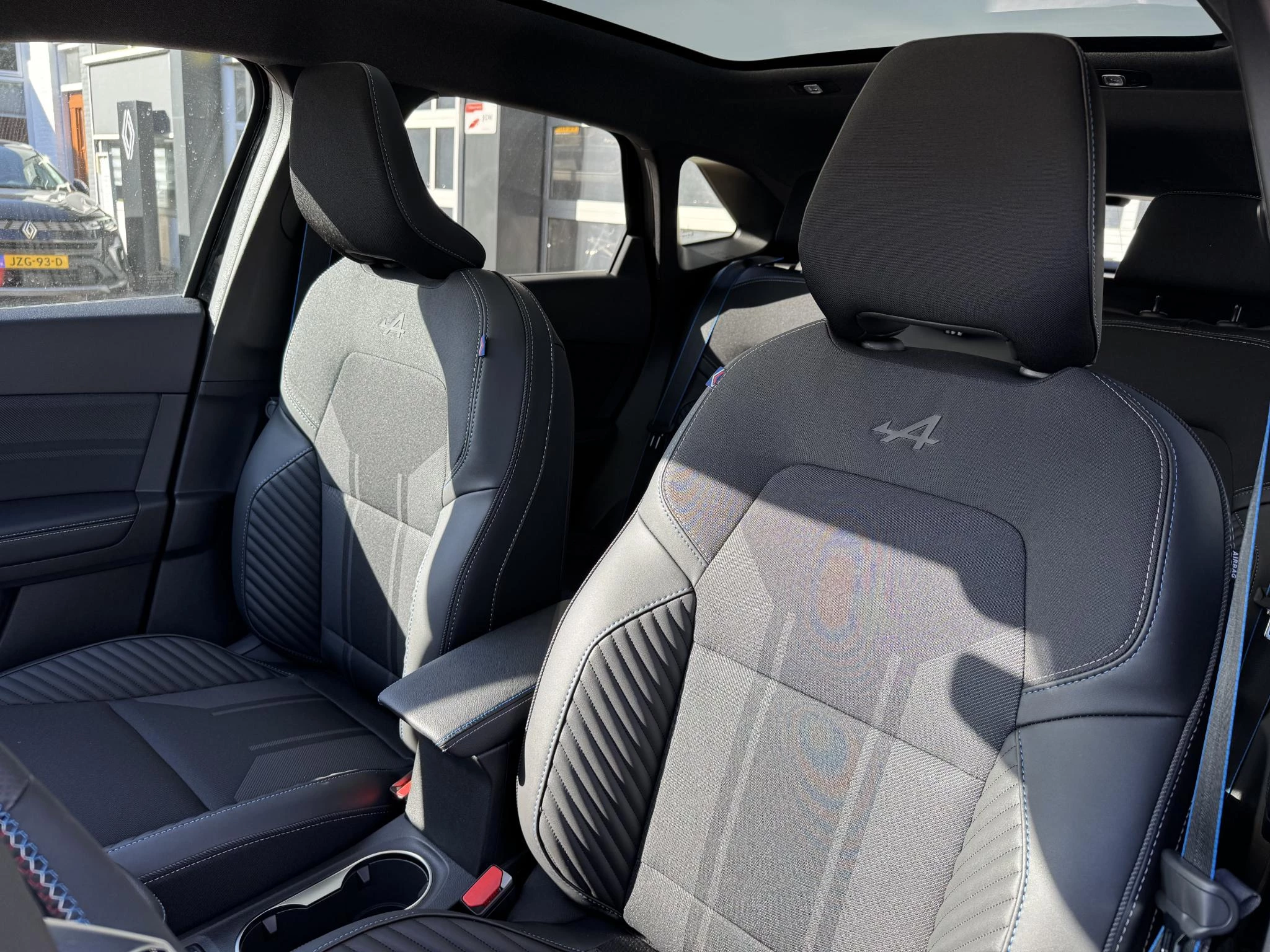 Hoofdafbeelding Renault Symbioz