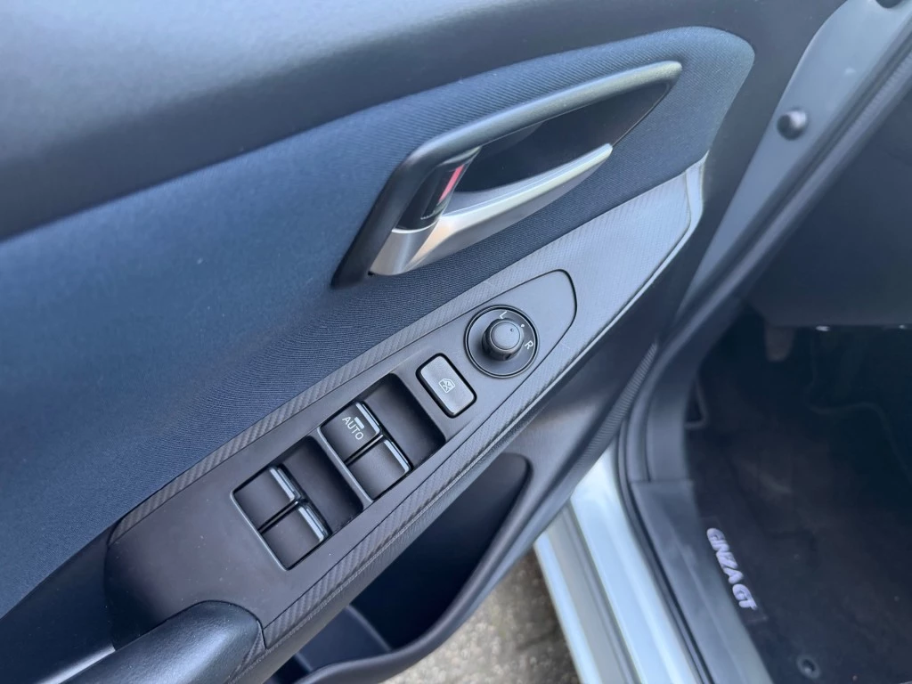 Hoofdafbeelding Mazda 2