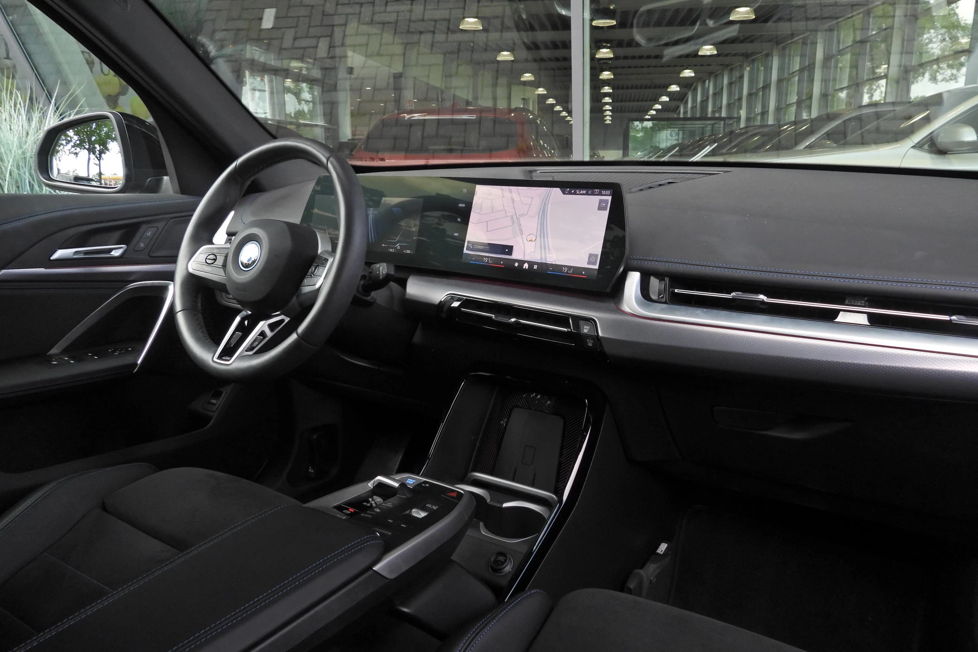 Hoofdafbeelding BMW iX1