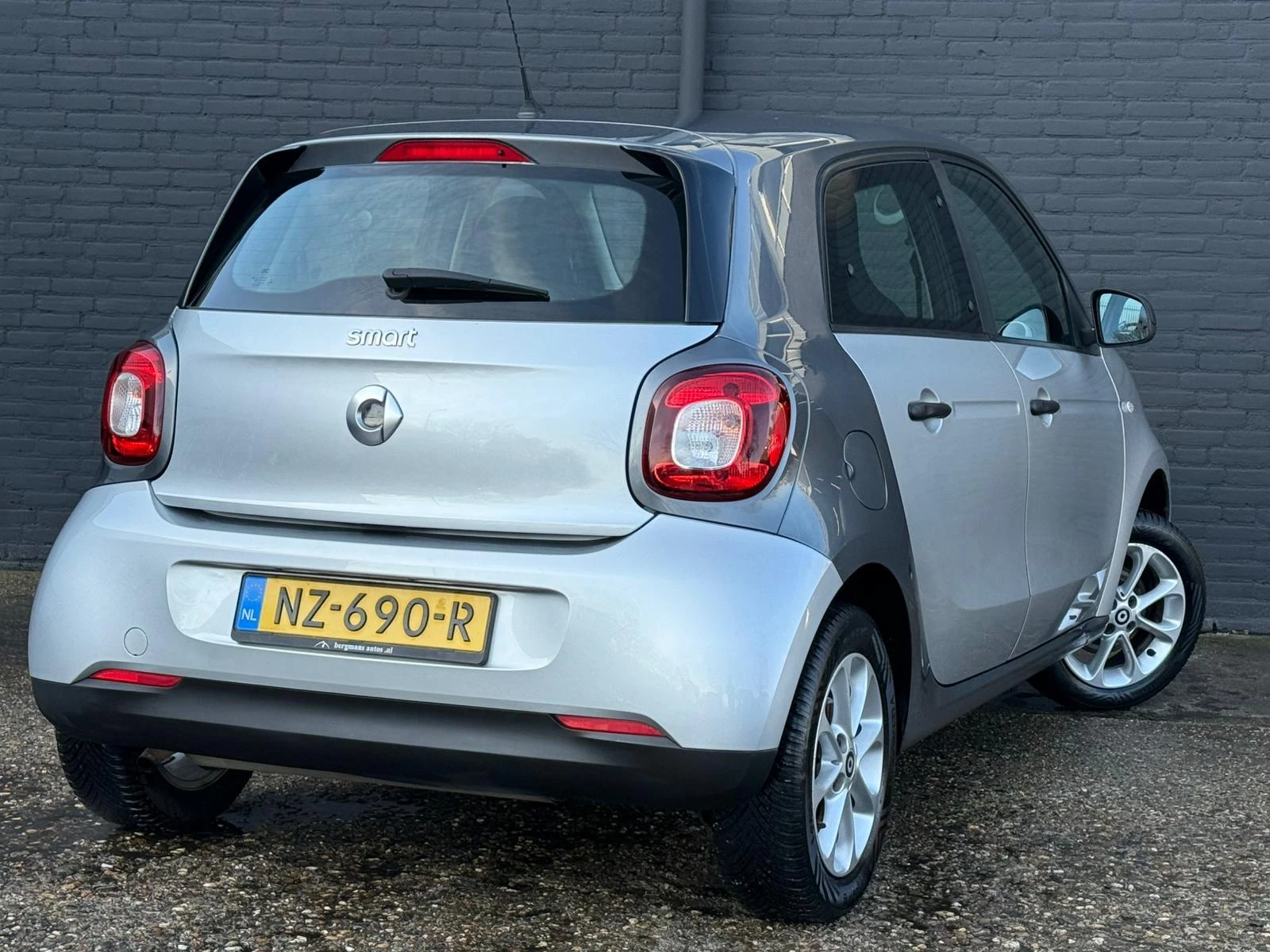 Hoofdafbeelding smart Forfour