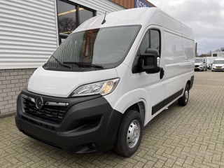 Hoofdafbeelding Opel Movano Opel Movano 2.2D 140pk L2H2 3.5t / nieuw overjarig / direct leverbaar / € 25.950 ex btw / parkeersensoren achter / airco / cruise control / bijrijdersbank !