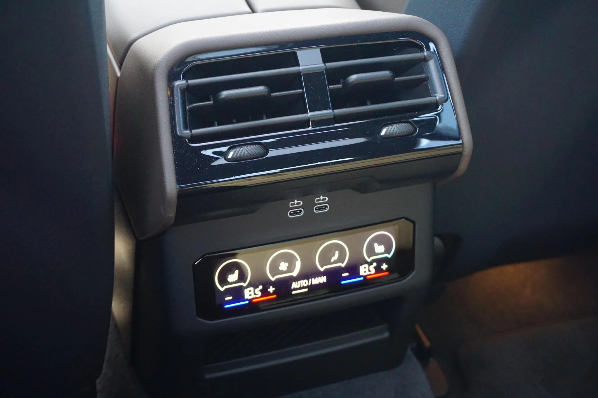 Hoofdafbeelding BMW i5