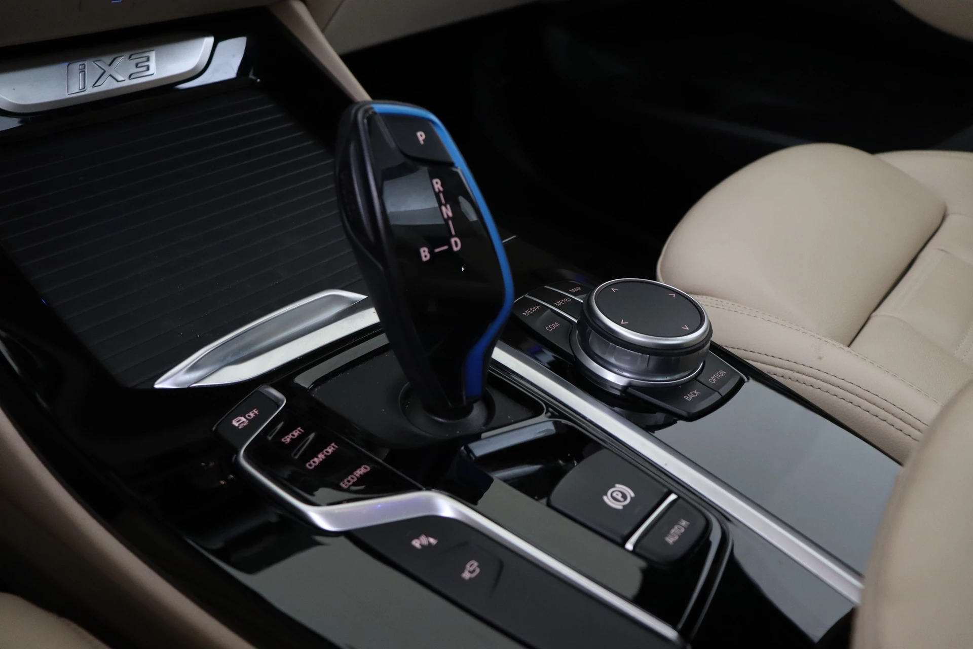 Hoofdafbeelding BMW iX3