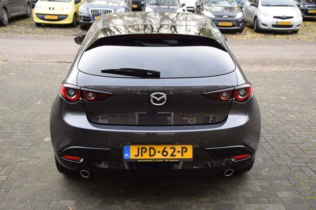 Hoofdafbeelding Mazda 3