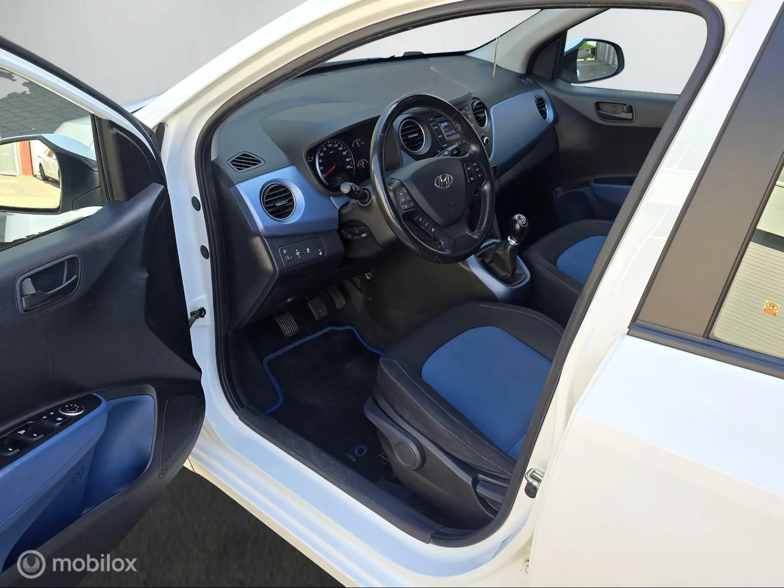 Hoofdafbeelding Hyundai i10