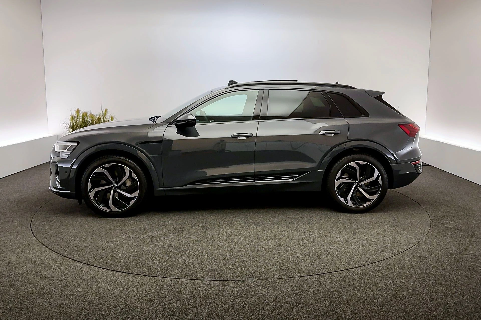 Hoofdafbeelding Audi Q8 e-tron