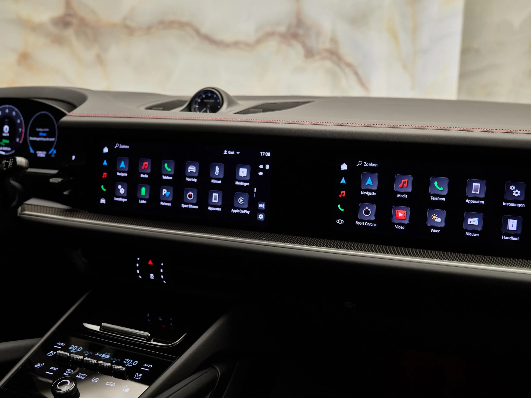 Hoofdafbeelding Porsche Cayenne
