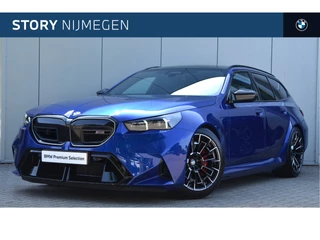 BMW 5 Serie Touring M5 Automaat / M Drive Professional / Panoramadak / Trekhaak / Bowers & Wilkins / M Multifunctionele Stoelen / Parking Assistant Professional / M Compound remsysteem