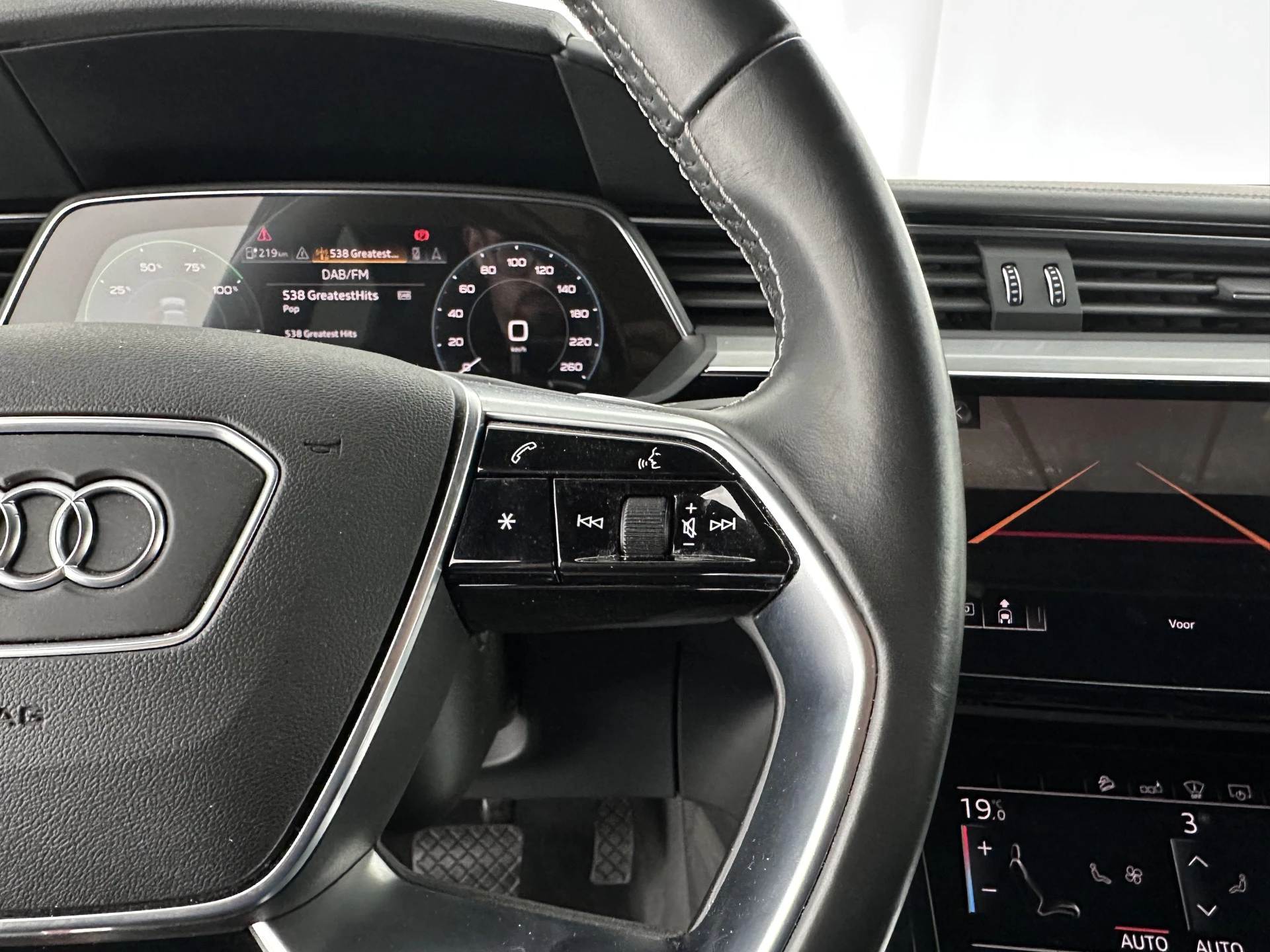 Hoofdafbeelding Audi e-tron