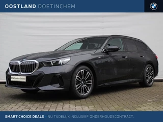 BMW 5 Serie Touring 520i M Sport Automaat / Trekhaak / Adaptieve LED / Parking Assistant / Harman-Kardon / M Sportonderstel / Stoelverwarming