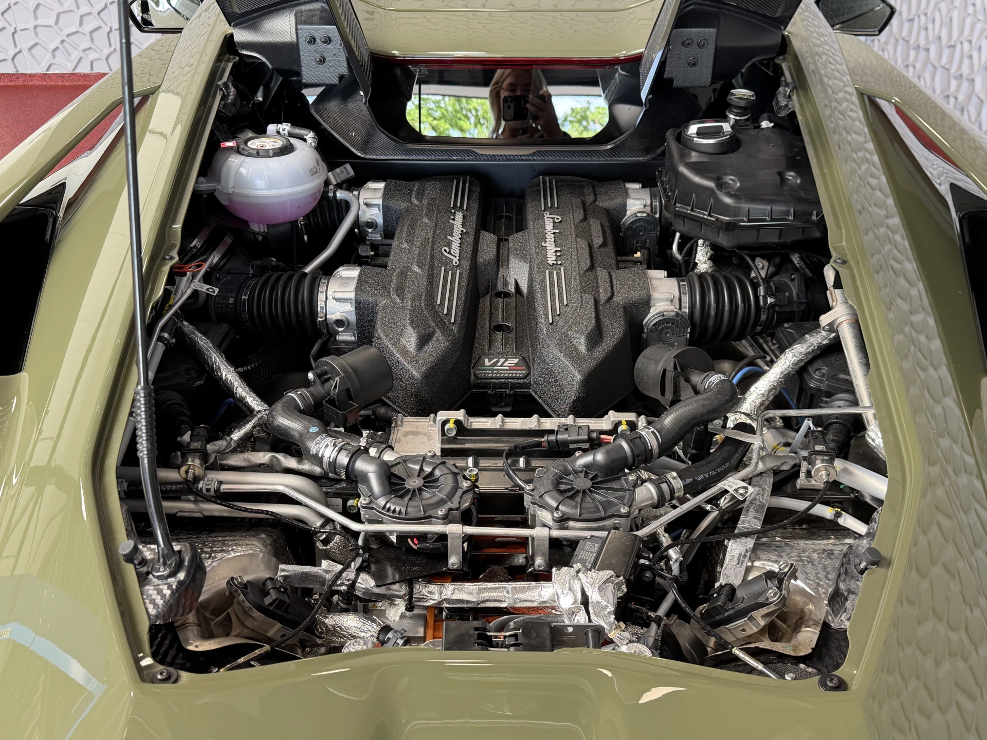 Hoofdafbeelding Lamborghini Revuelto