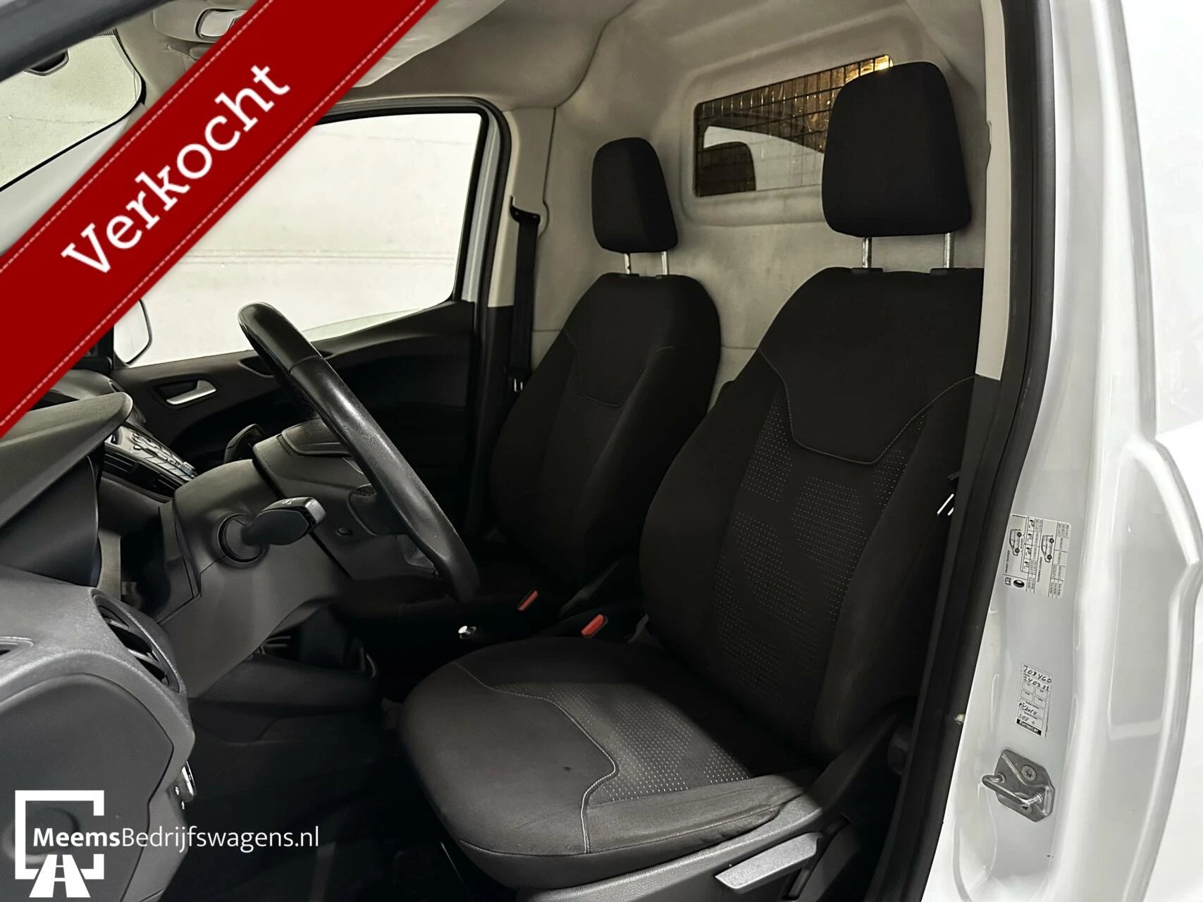 Hoofdafbeelding Ford Transit Courier