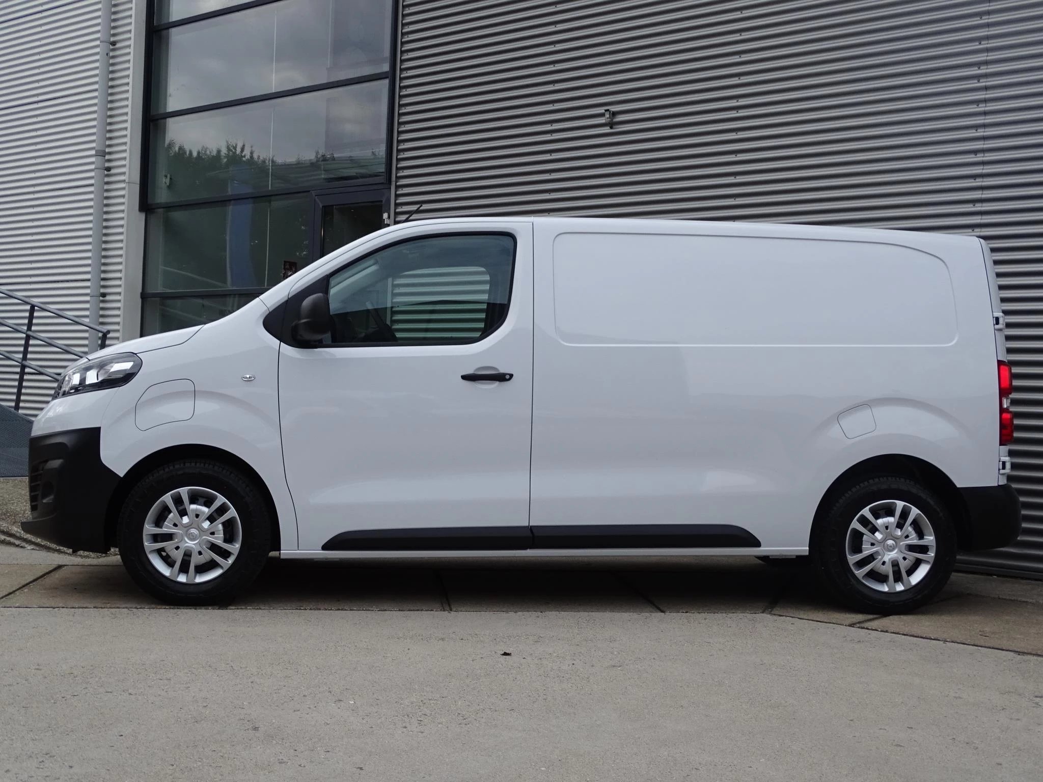 Hoofdafbeelding Opel Vivaro-e