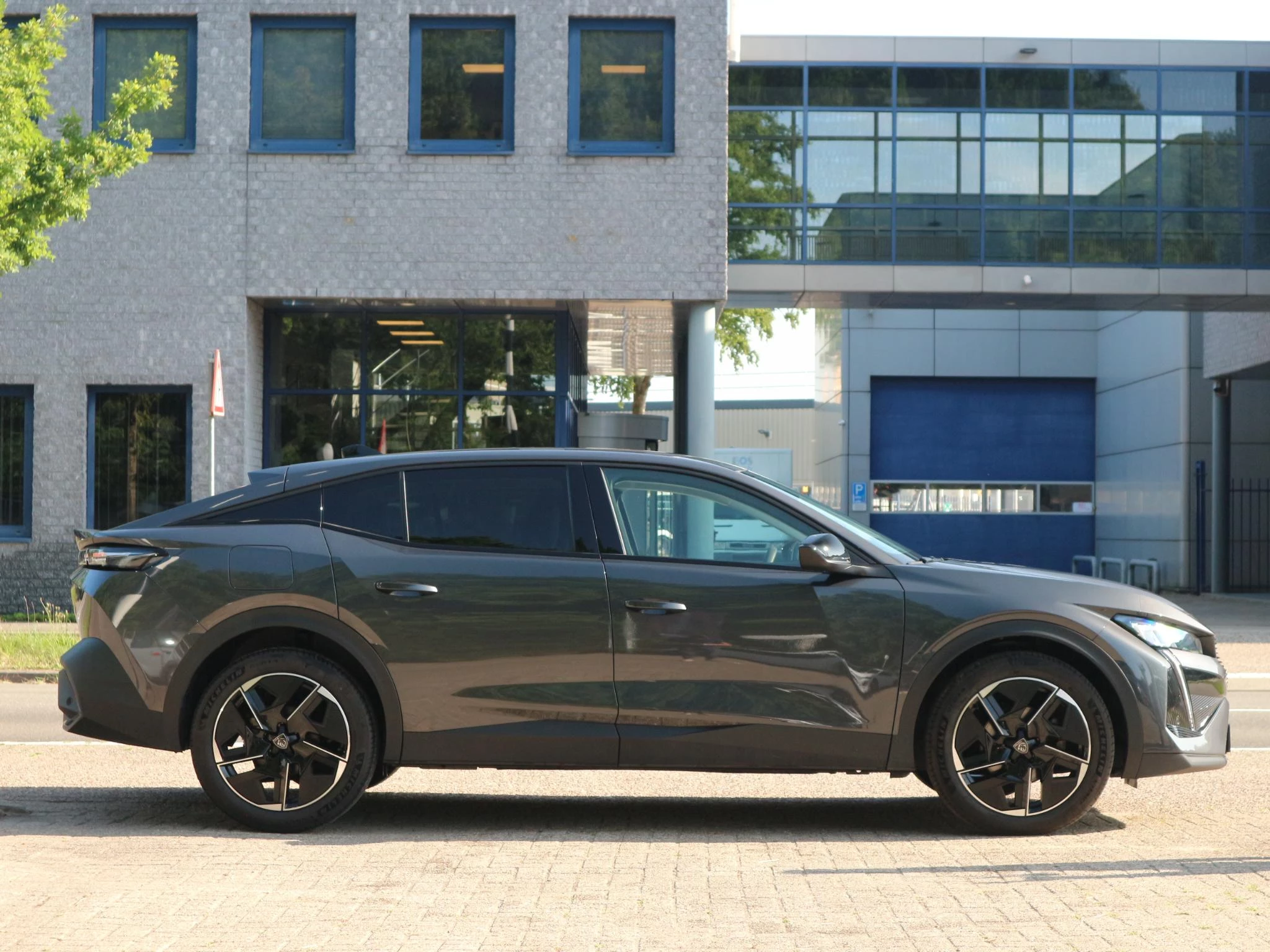 Hoofdafbeelding Peugeot 408