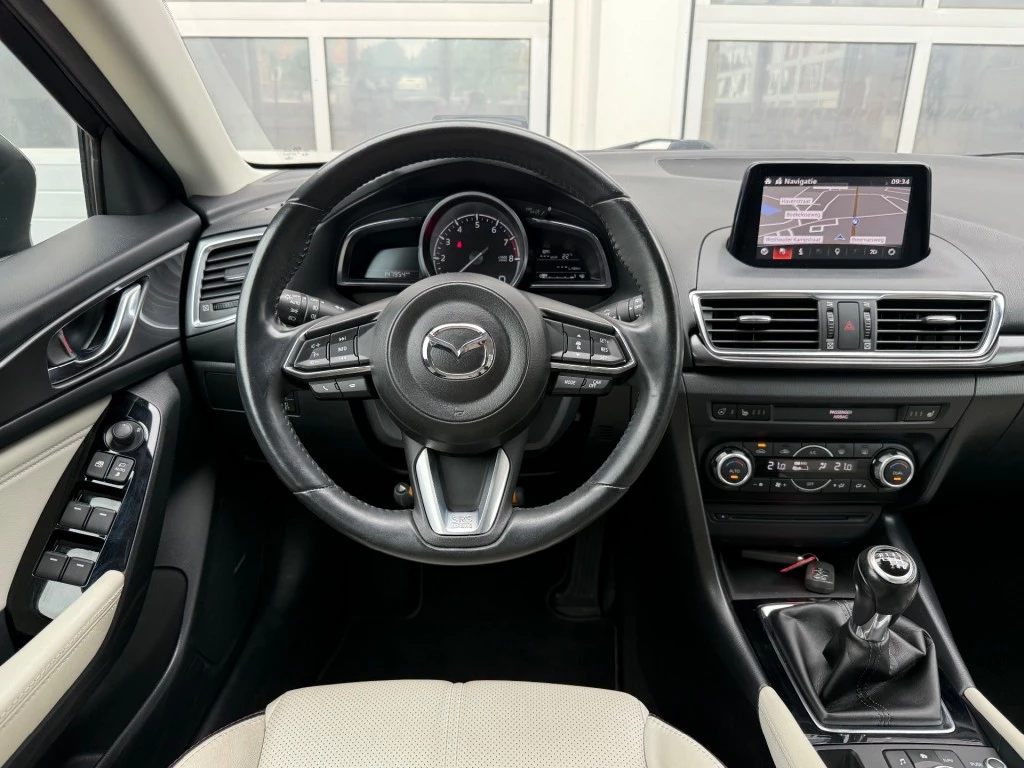 Hoofdafbeelding Mazda 3