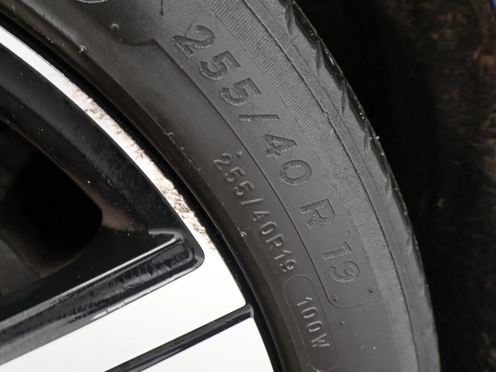 Hoofdafbeelding Volvo V90