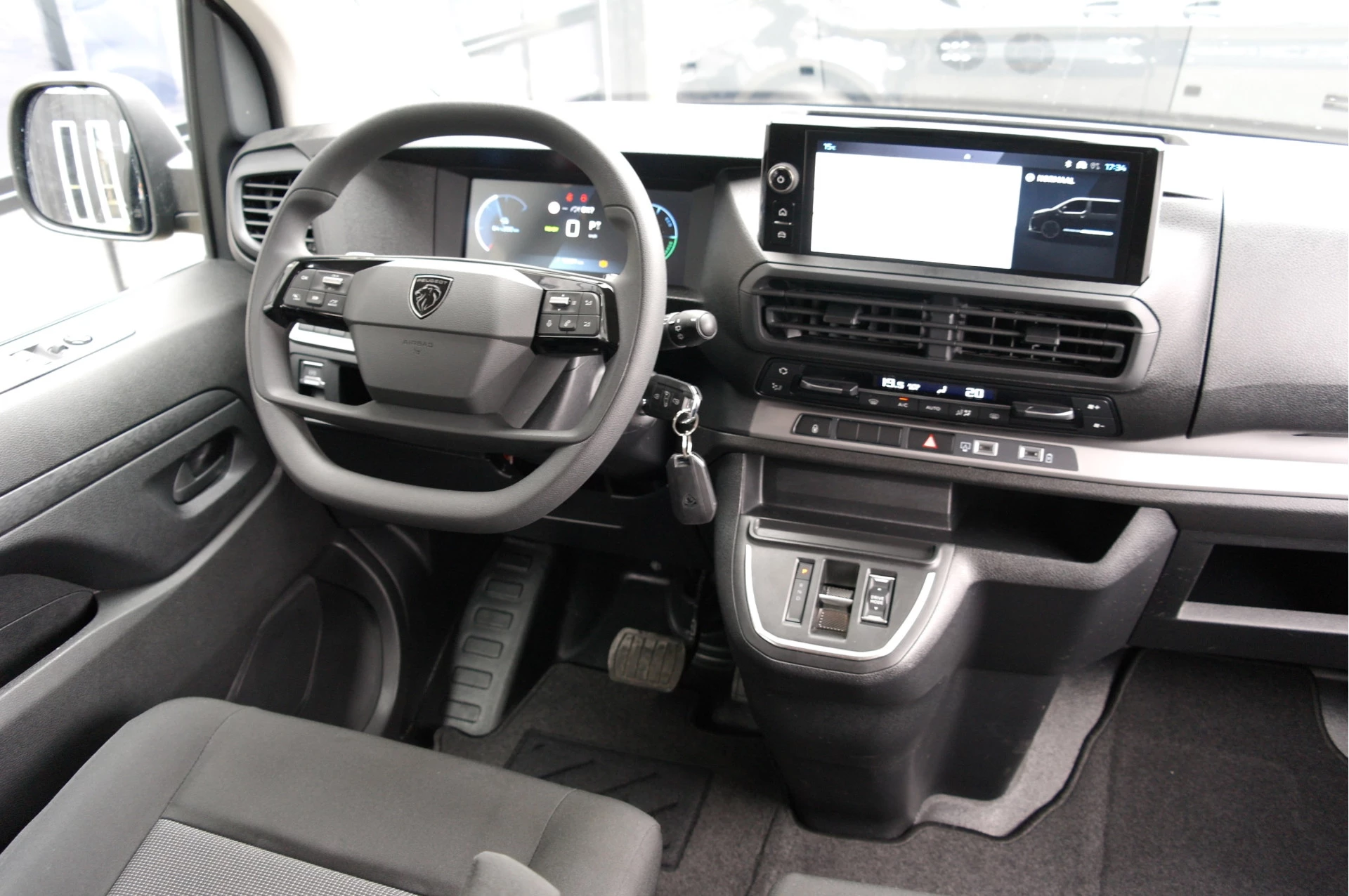 Hoofdafbeelding Peugeot e-Expert