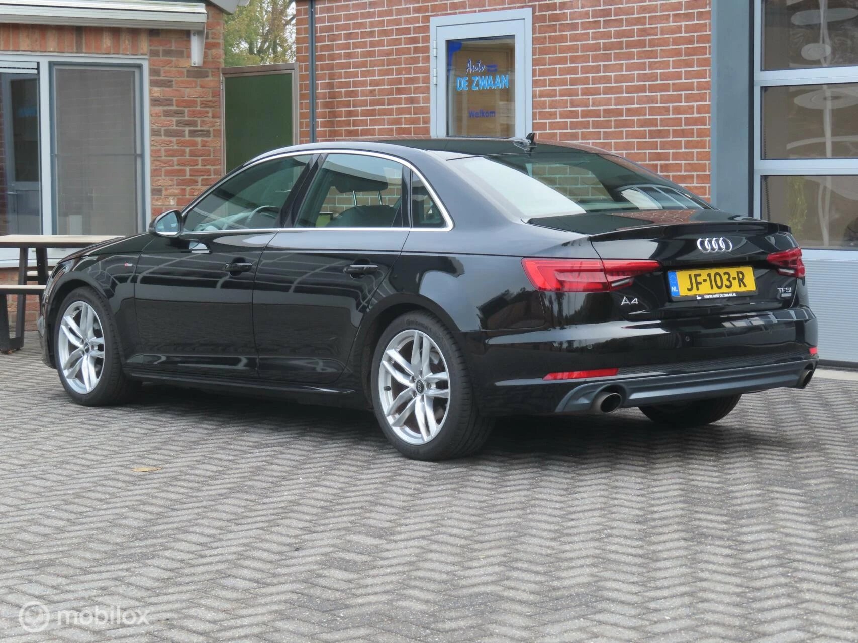 Hoofdafbeelding Audi A4