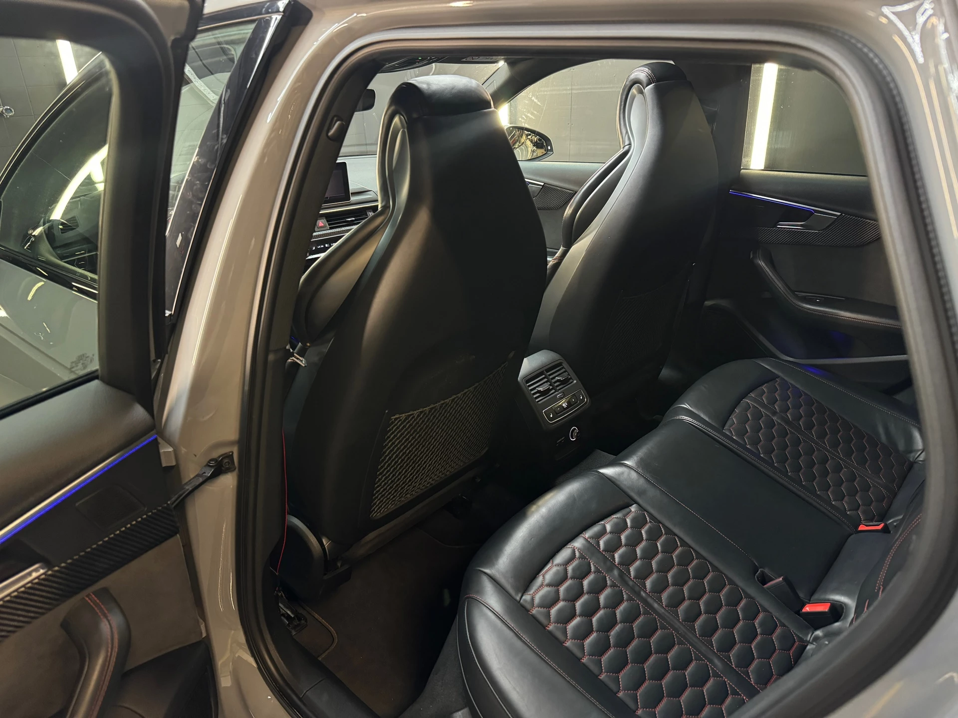 Hoofdafbeelding Audi RS4