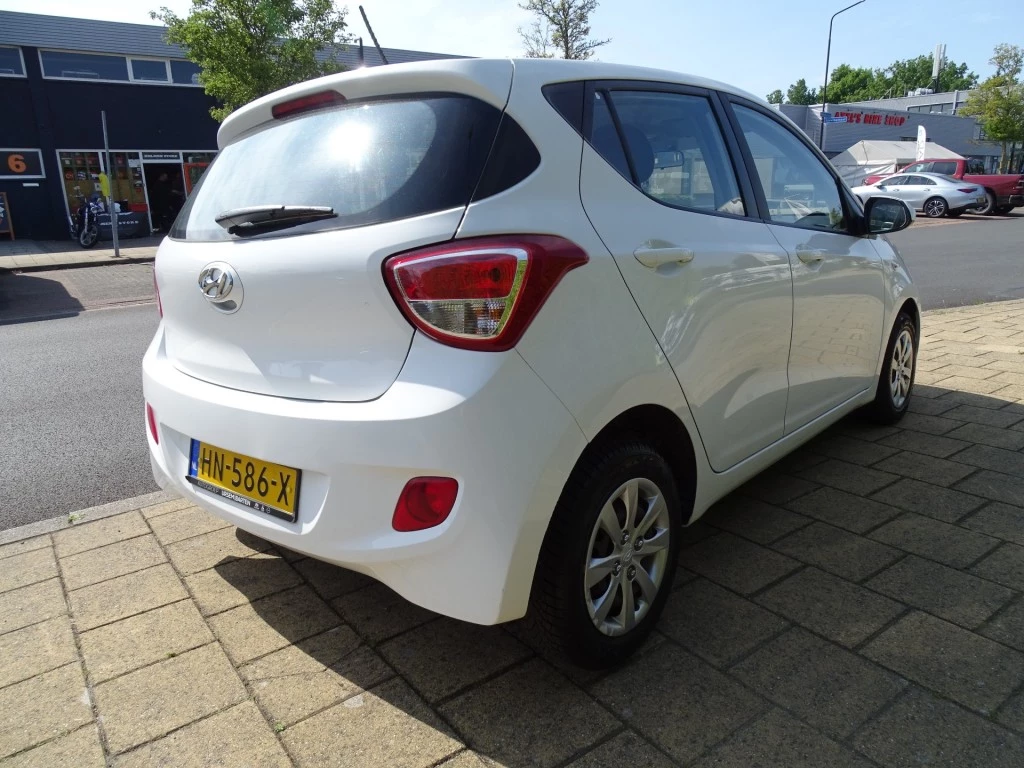 Hoofdafbeelding Hyundai i10