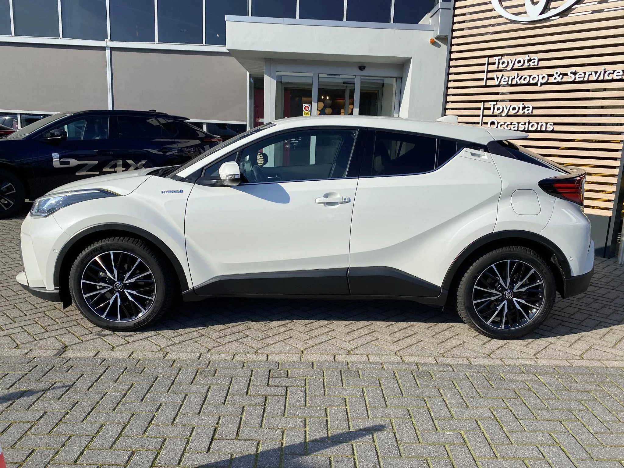 Hoofdafbeelding Toyota C-HR