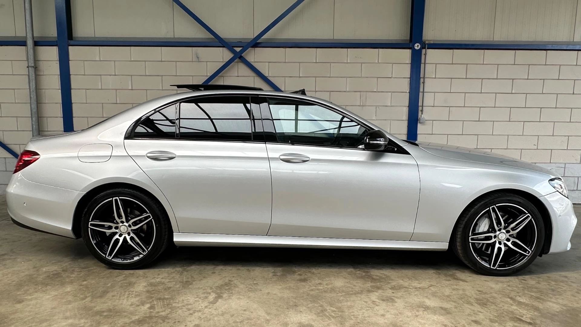 Hoofdafbeelding Mercedes-Benz E-Klasse
