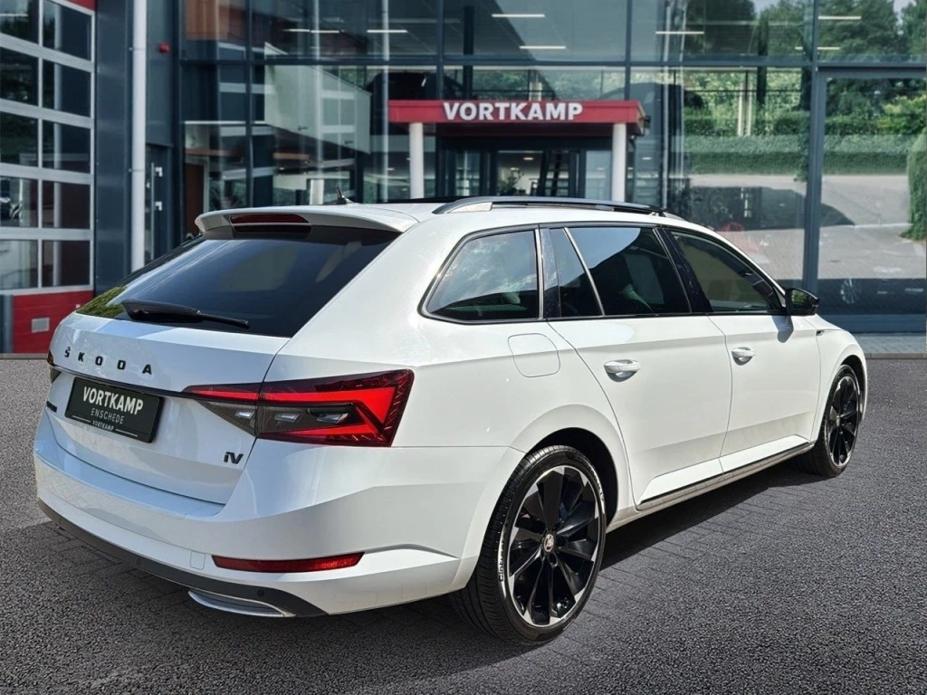 Hoofdafbeelding Škoda Superb