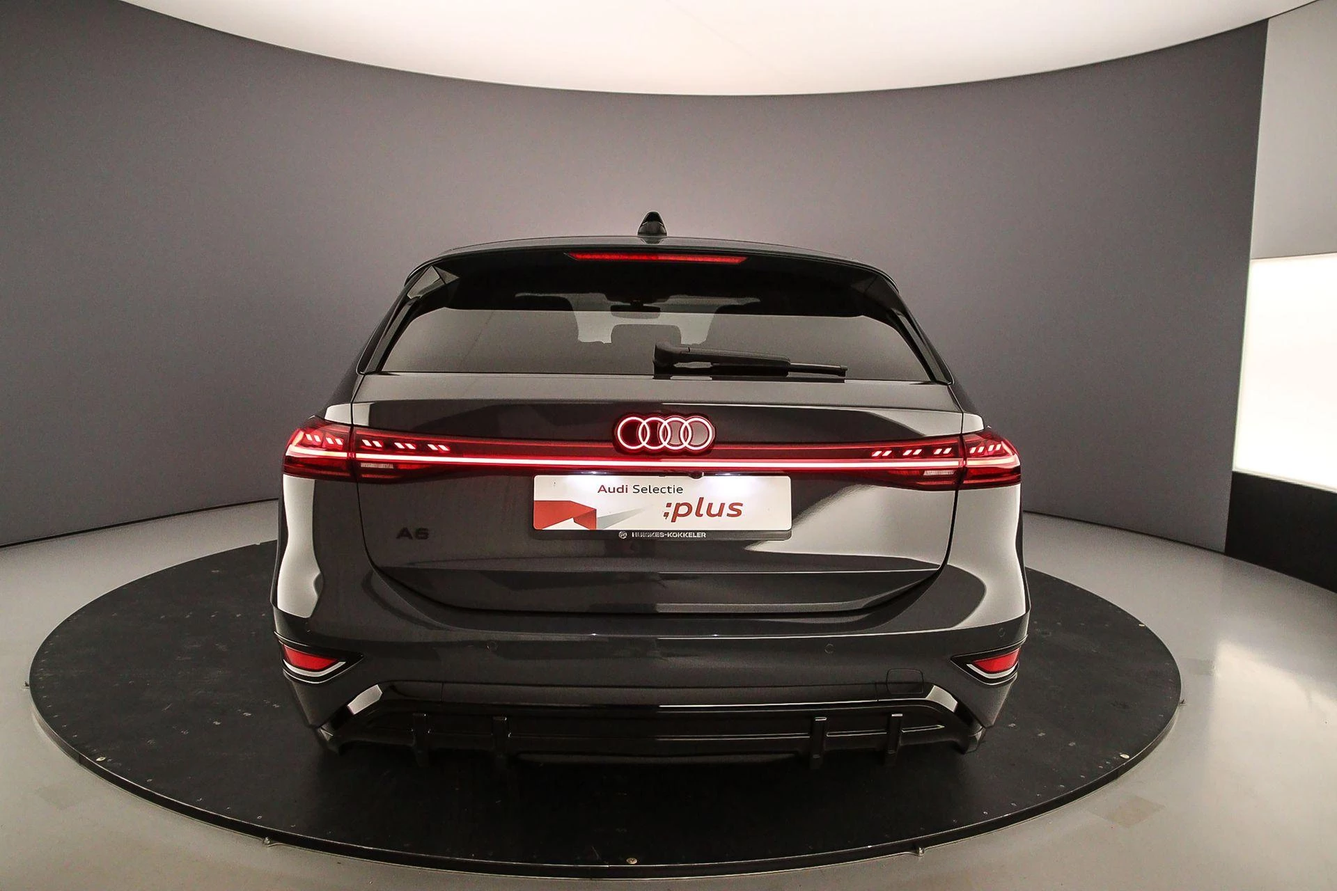 Hoofdafbeelding Audi A6 Avant e-tron
