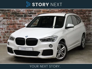 BMW X1 sDrive20i High Executive M Sport Pakket Automaat / Trekhaak / Head-up Display / Shadow Line / Cruise Control / Leder / Park Assistant / Navigatie Professional / Parkeersensoren / Climate Control / Stoelverarming / 18 Inch