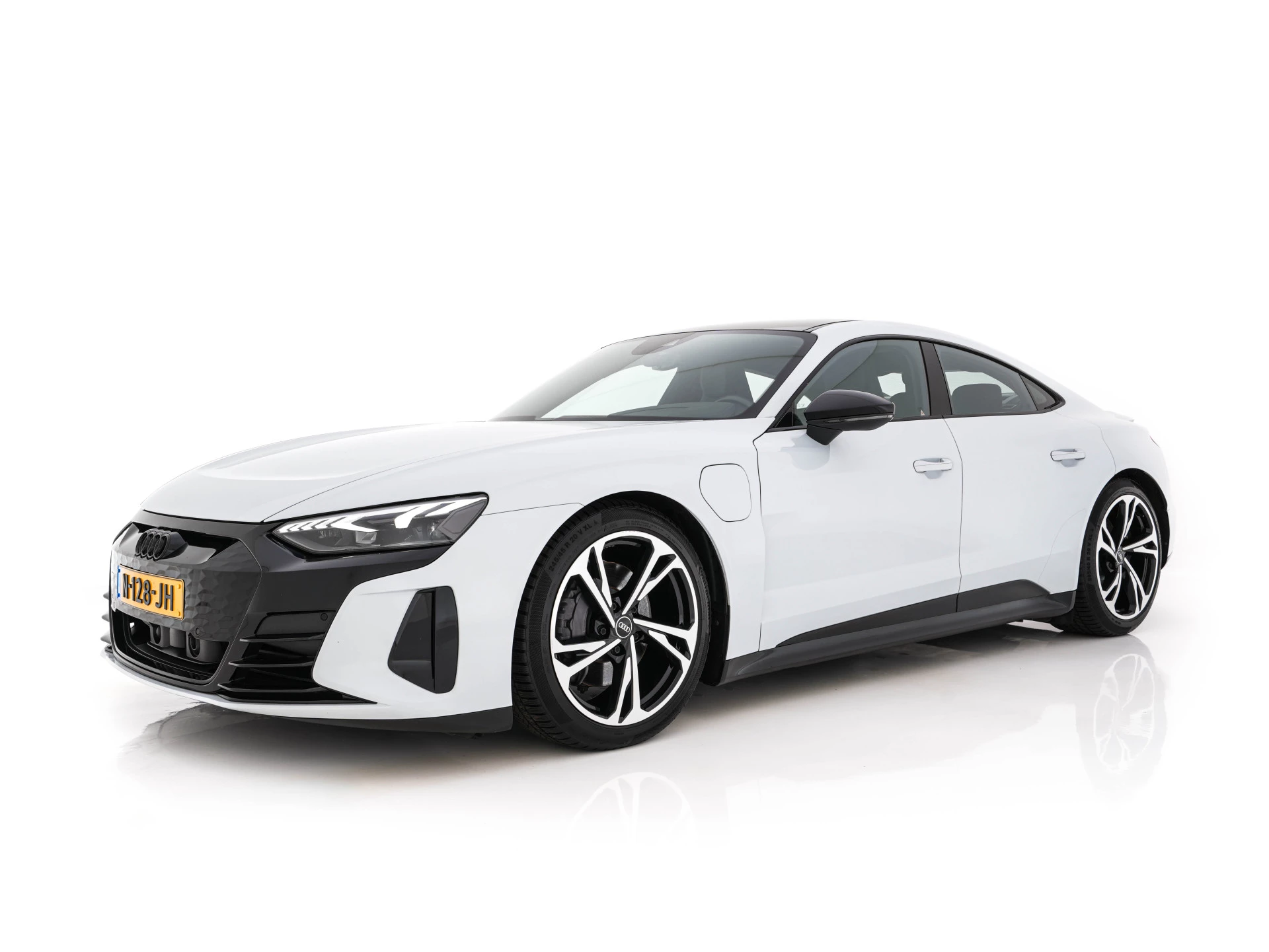 Hoofdafbeelding Audi e-tron GT