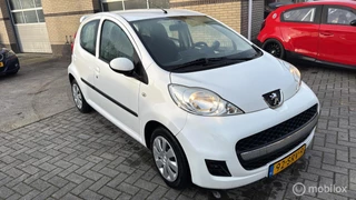 Peugeot 107 1.0-12V XS